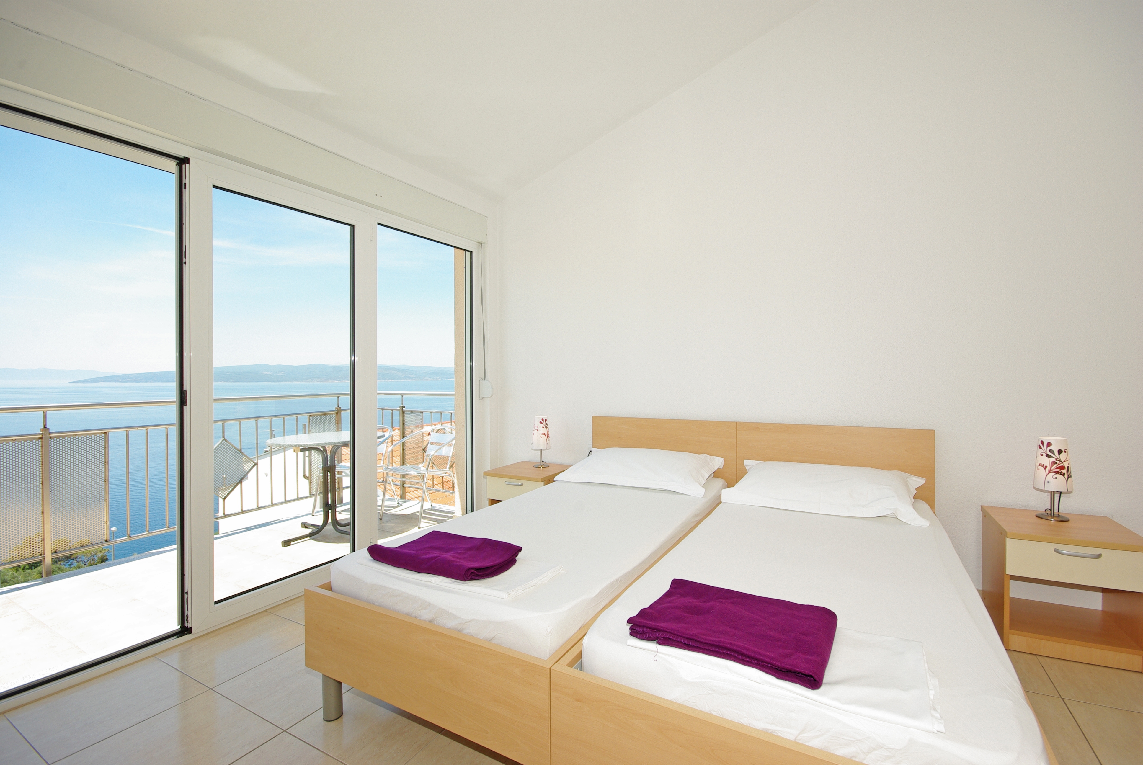 Three bedroom apartment with balcony and sea view Krvavica, Makarska (A-18911-b)