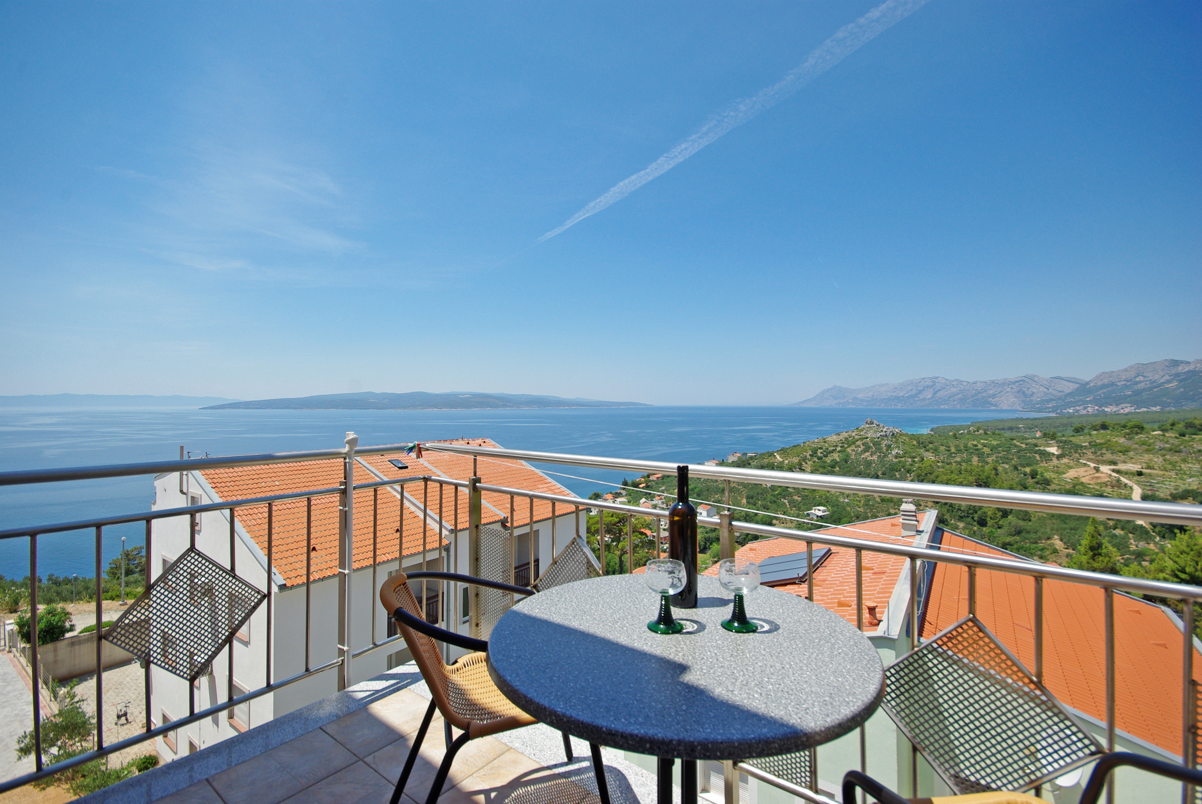 Two bedroom apartment with balcony and sea view Krvavica, Makarska  A-c