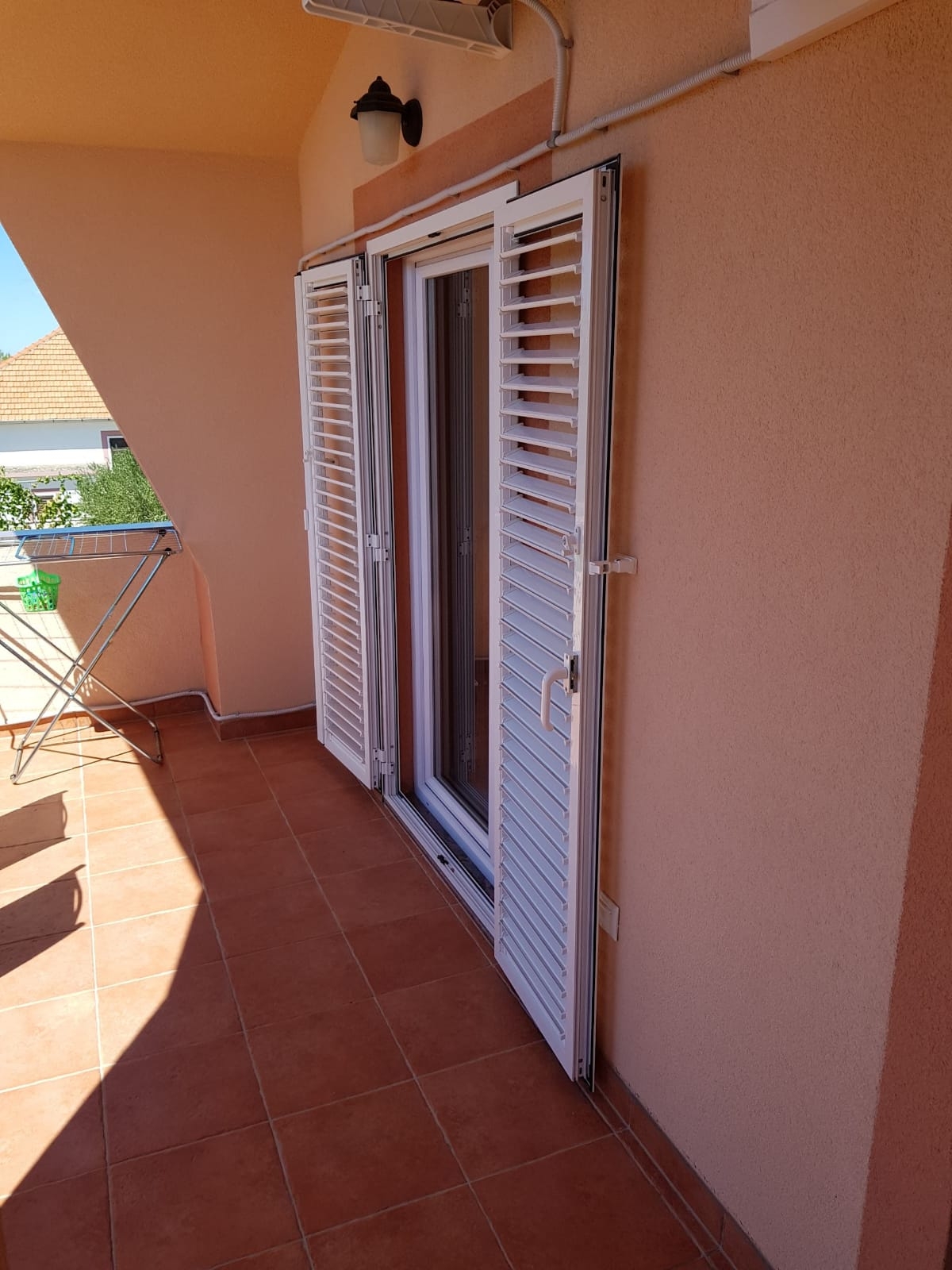 Three bedroom apartment with terrace and sea view Vrsi - Mulo, Zadar  A-a