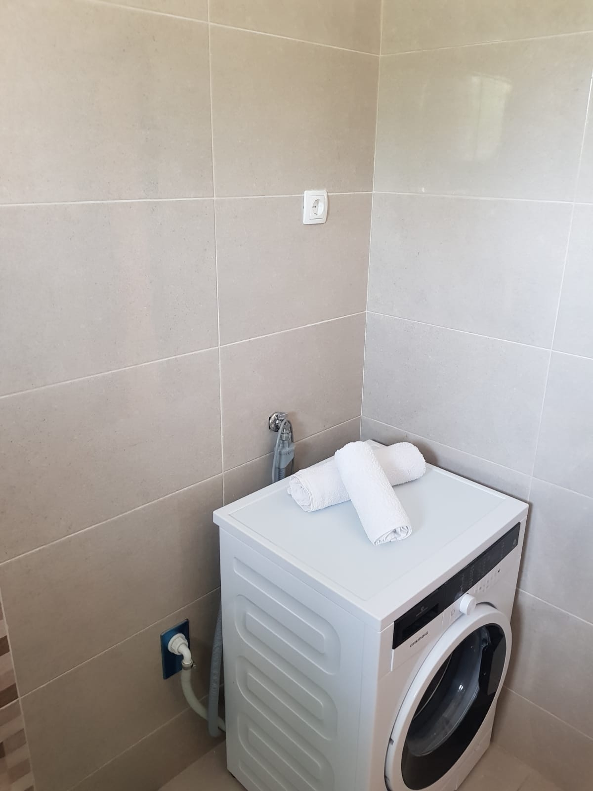 Three bedroom apartment with terrace Vrsi - Mulo, Zadar  A-b