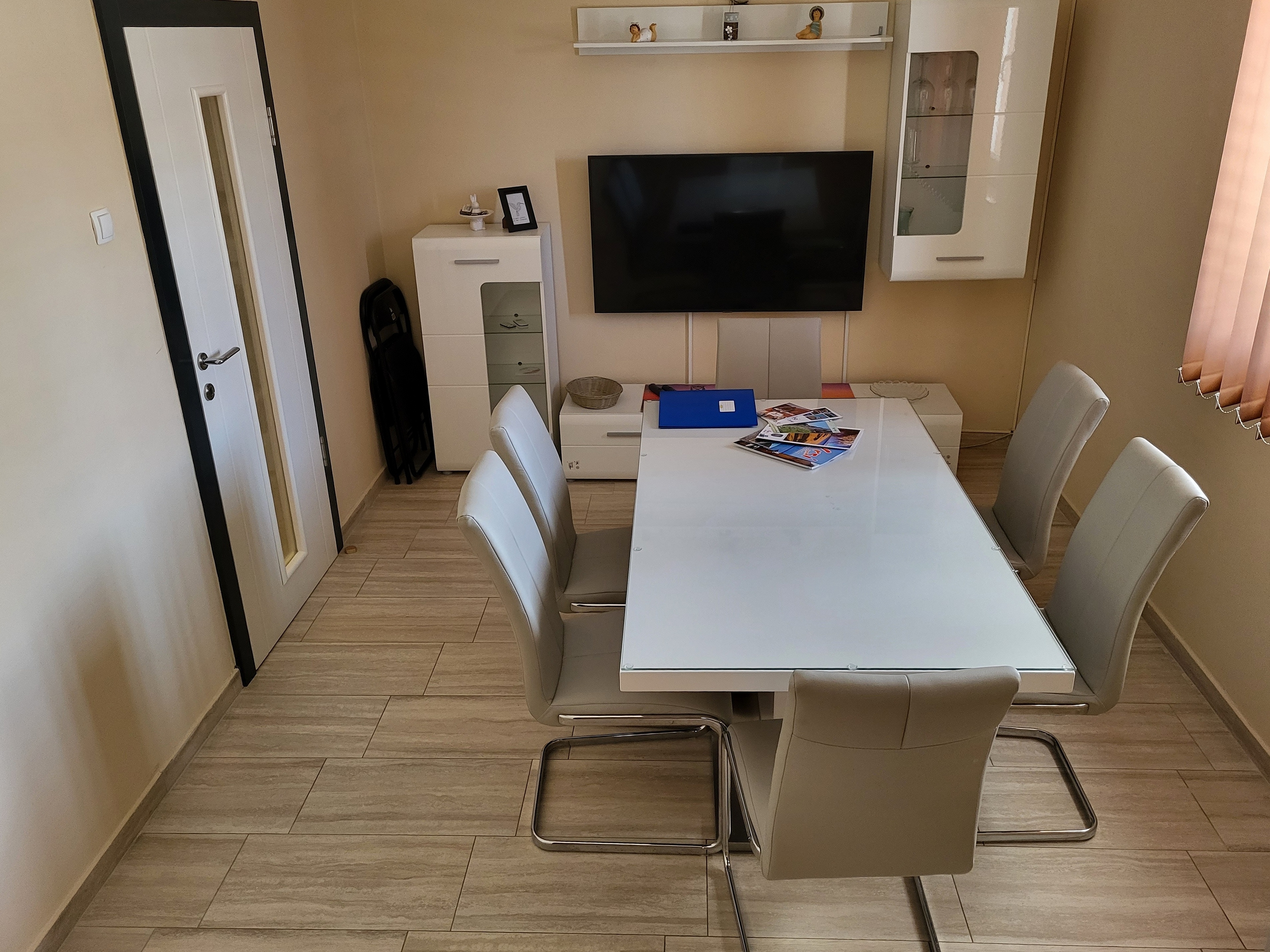 Three bedroom apartment with terrace Vrsi - Mulo, Zadar (A-18914-b)