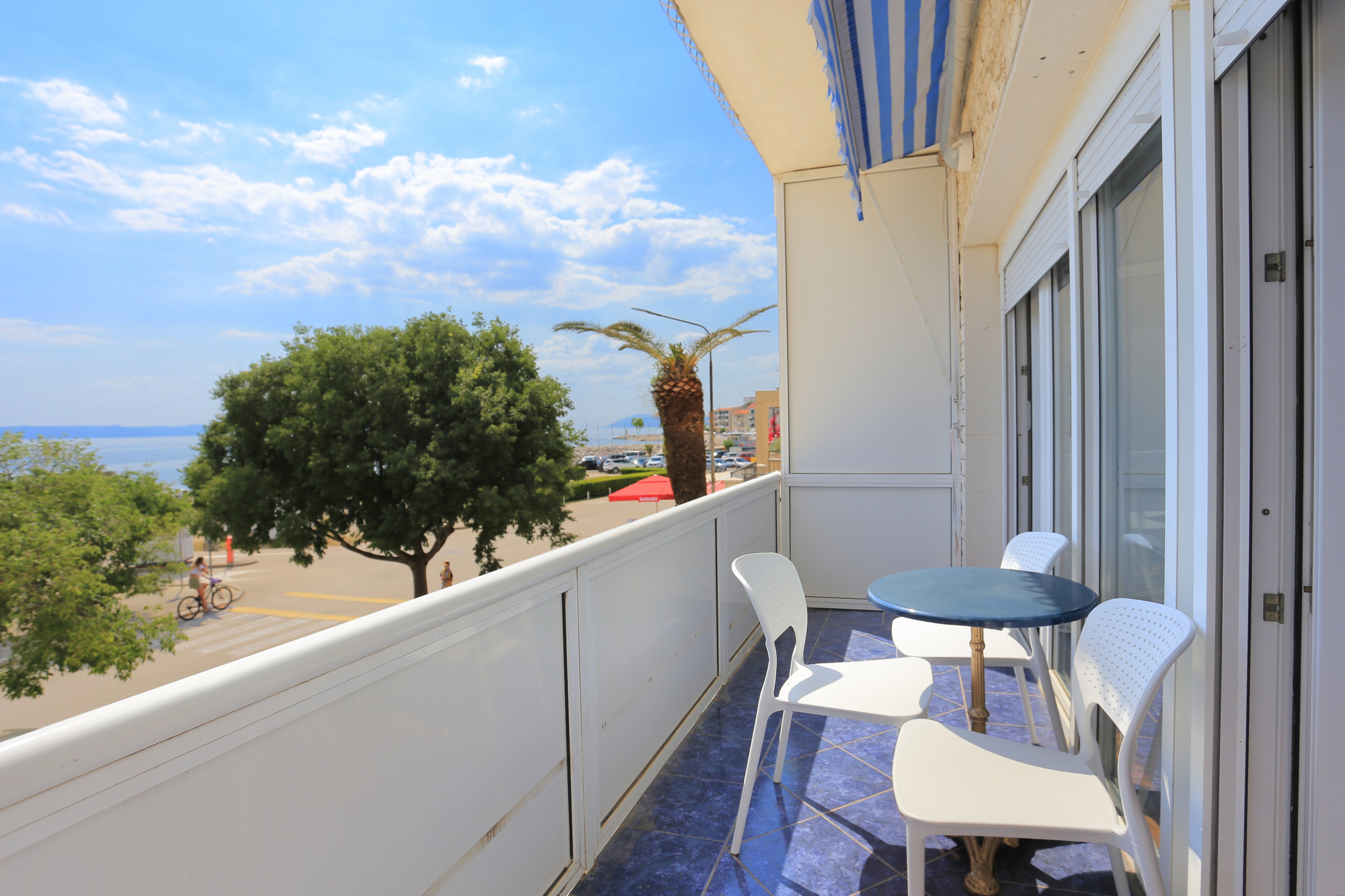 One bedroom apartment with balcony and sea view Podgora, Makarska  A-a