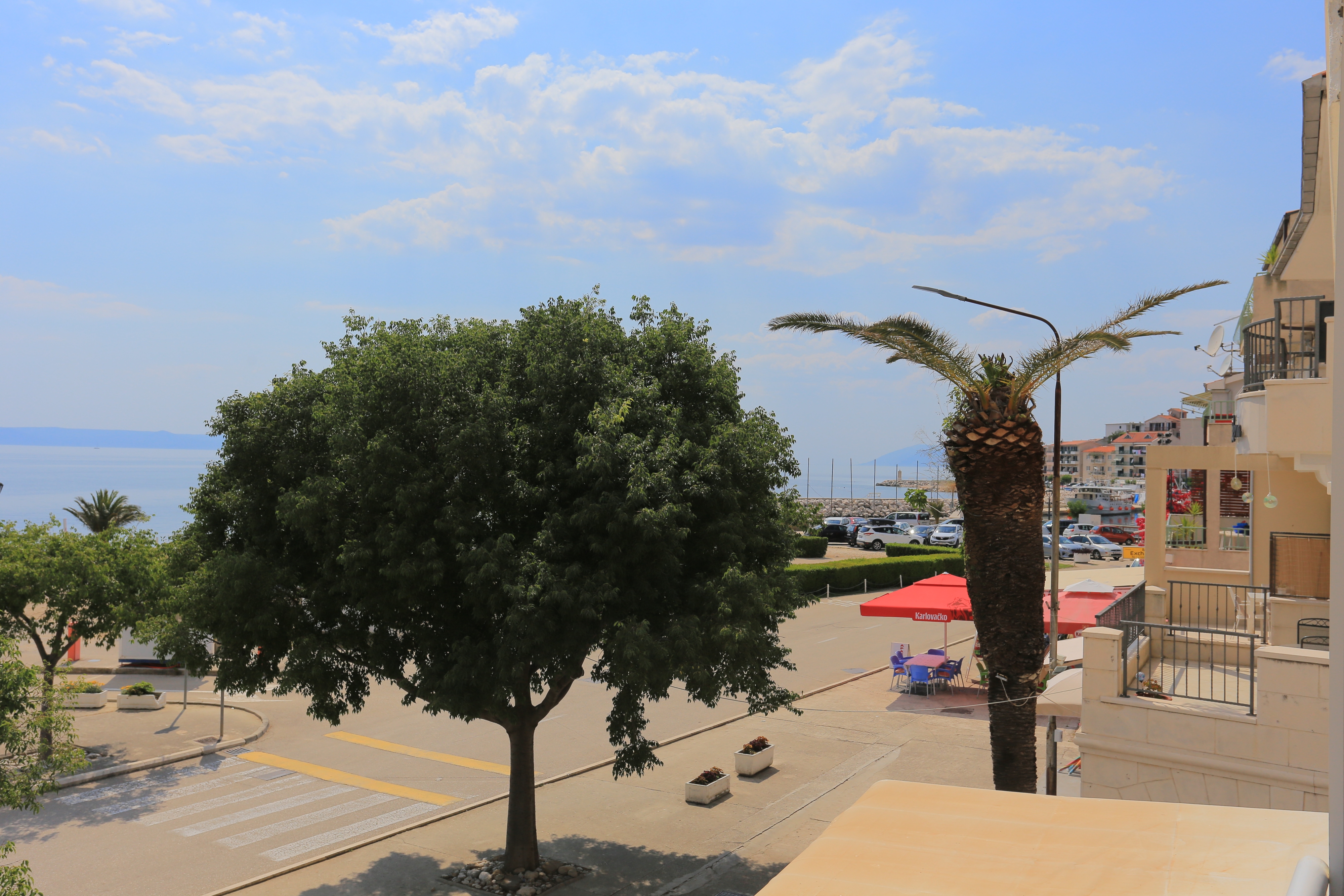 One bedroom apartment with balcony and sea view Podgora, Makarska  A-a