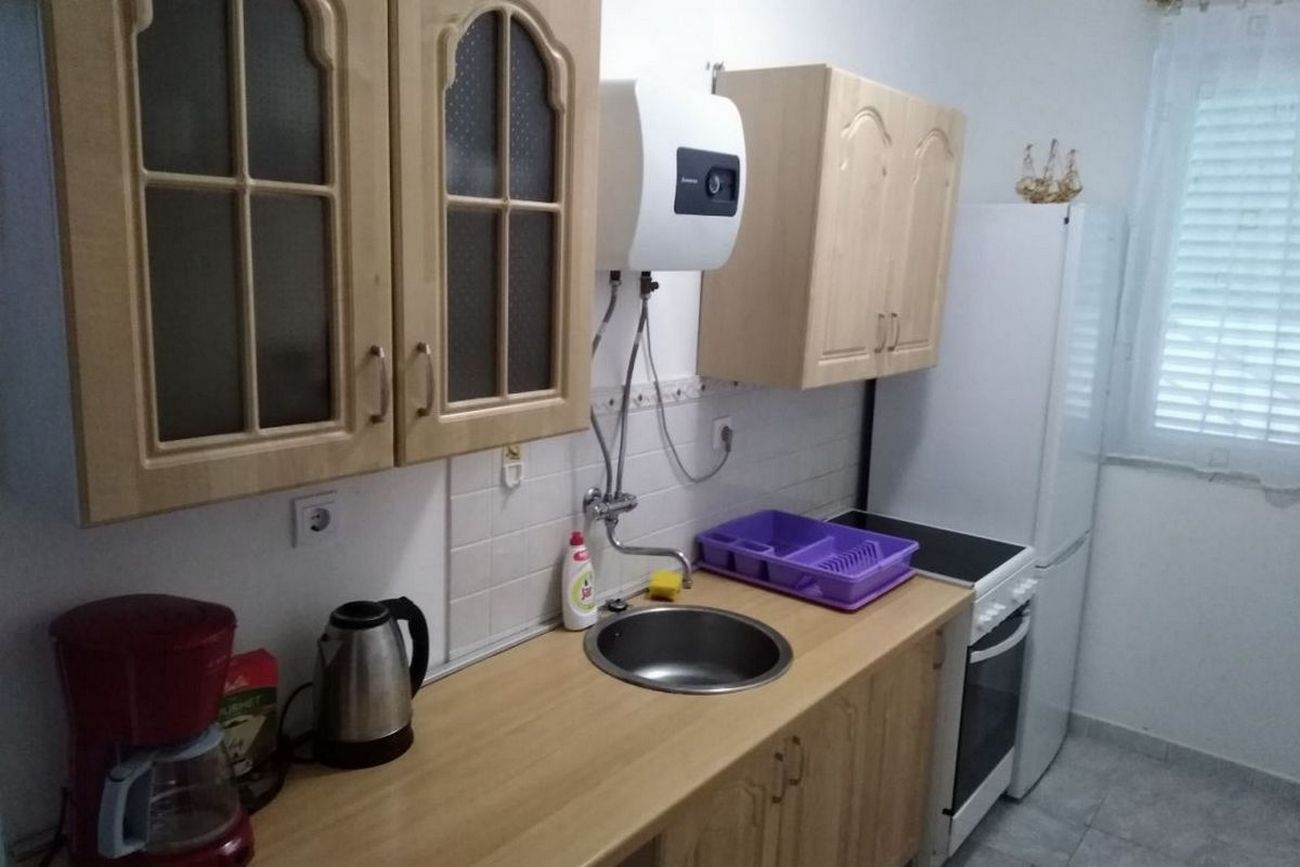 Two bedroom apartment near beach Vidalići, Pag (A-18936-b)