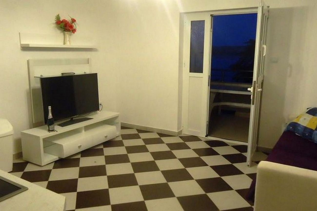 One bedroom apartment near beach Vidalići, Pag (A-18936-c) One bedroom apartment near beach Vidalići, Pag (A-18936-c)