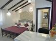 Спальня Split, Спальня в размещении типа studio-apartment, WiFi.