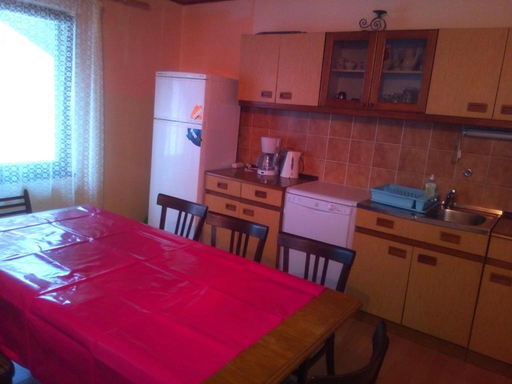 Three bedroom apartment with balcony Vodice  A-a
