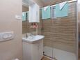 Koupelna 2 Pinezići, Koupelna 2 v ubytování typu apartment, WiFi.