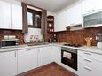 Kuchyně 1 Pinezići, Kuchyně 1 v ubytování typu apartment, WiFi.
