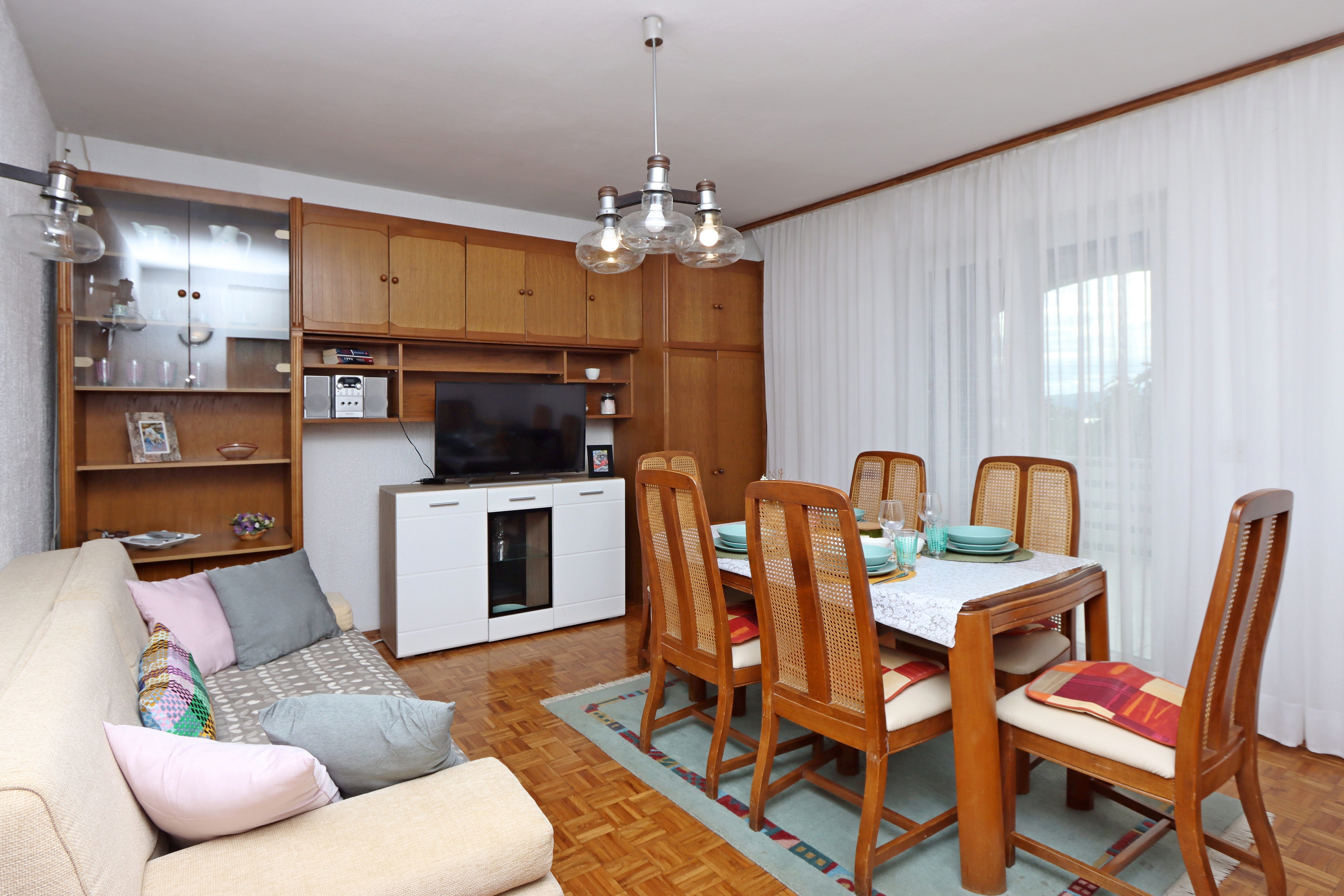 Comfortable and spacious apartment with terrace and sea view Pinezići, Krk (A-18967-a) Comfortable and spacious apartment with terrace and sea view Pinezići, Krk (A-18967-a)