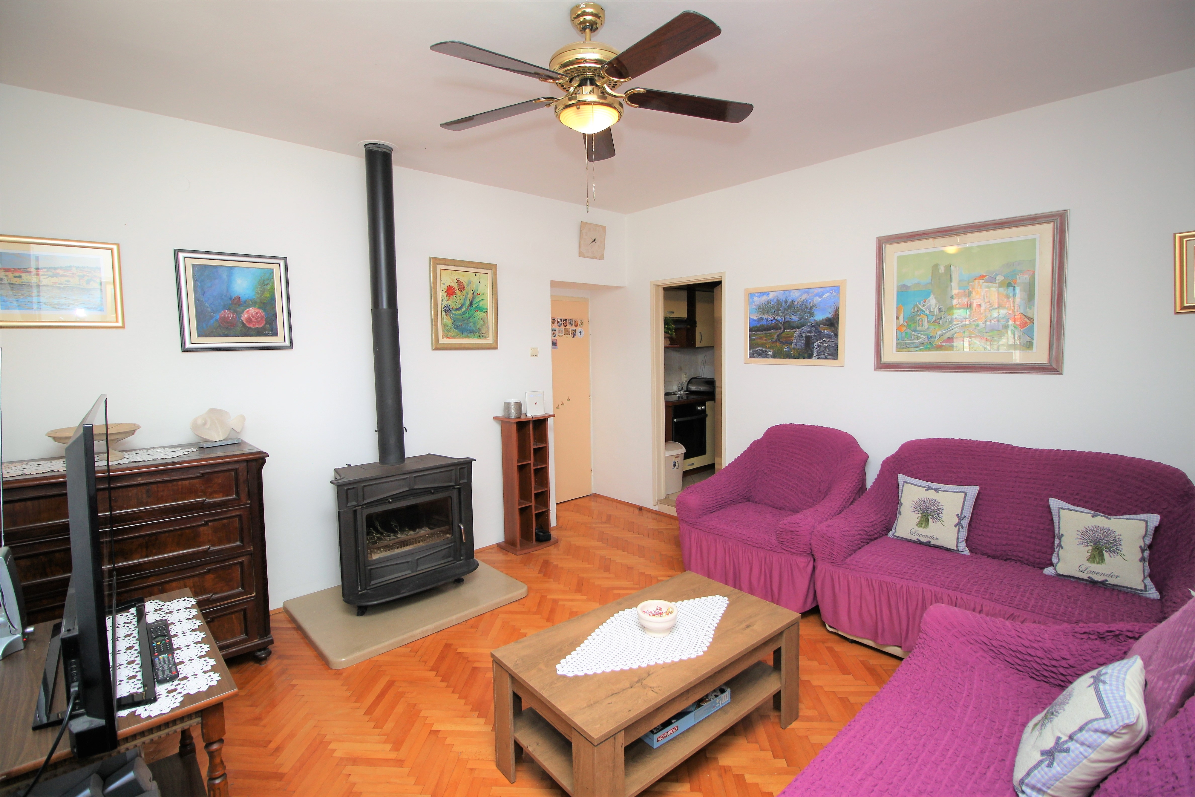 One bedroom apartment with balcony and sea view Postira, Brač (A-18971-a) One bedroom apartment with balcony and sea view Postira, Brač (A-18971-a)