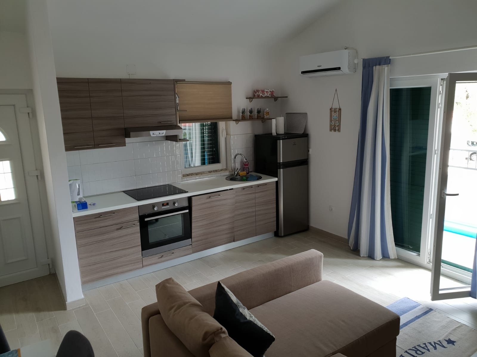 One bedroom apartment with terrace Jadrija, Šibenik (A-18976-a)