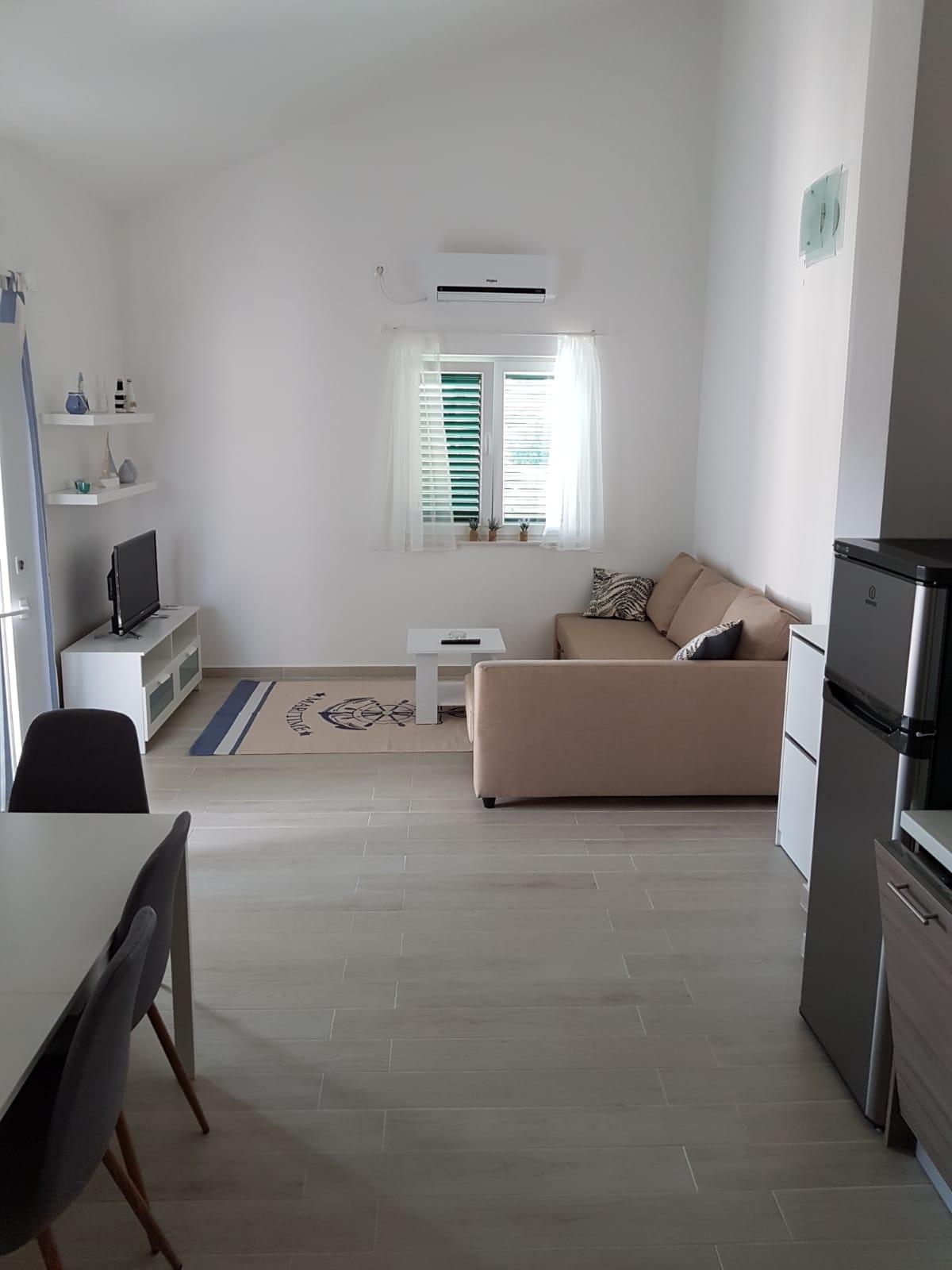 Two bedroom apartment with terrace Jadrija, Šibenik (A-18976-b) Two bedroom apartment with terrace Jadrija, Šibenik (A-18976-b)