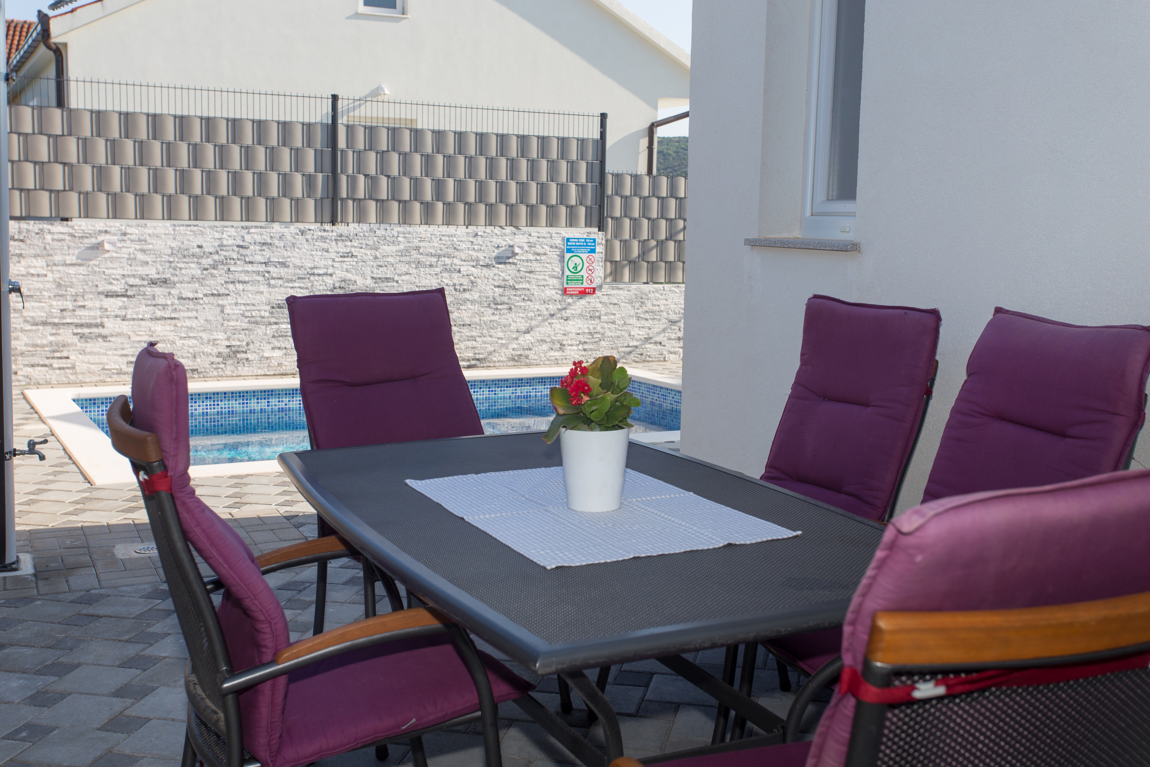 Three bedroom house with terrace and sea view Vinišće, Trogir  K