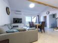 Obývací pokoj Krilo Jesenice, Obývací pokoj v ubytování typu apartment, s klimatizací a WiFi.