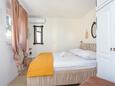 Bedroom 1 Borak, Bedroom 1 in the house, air condition available and WiFi.