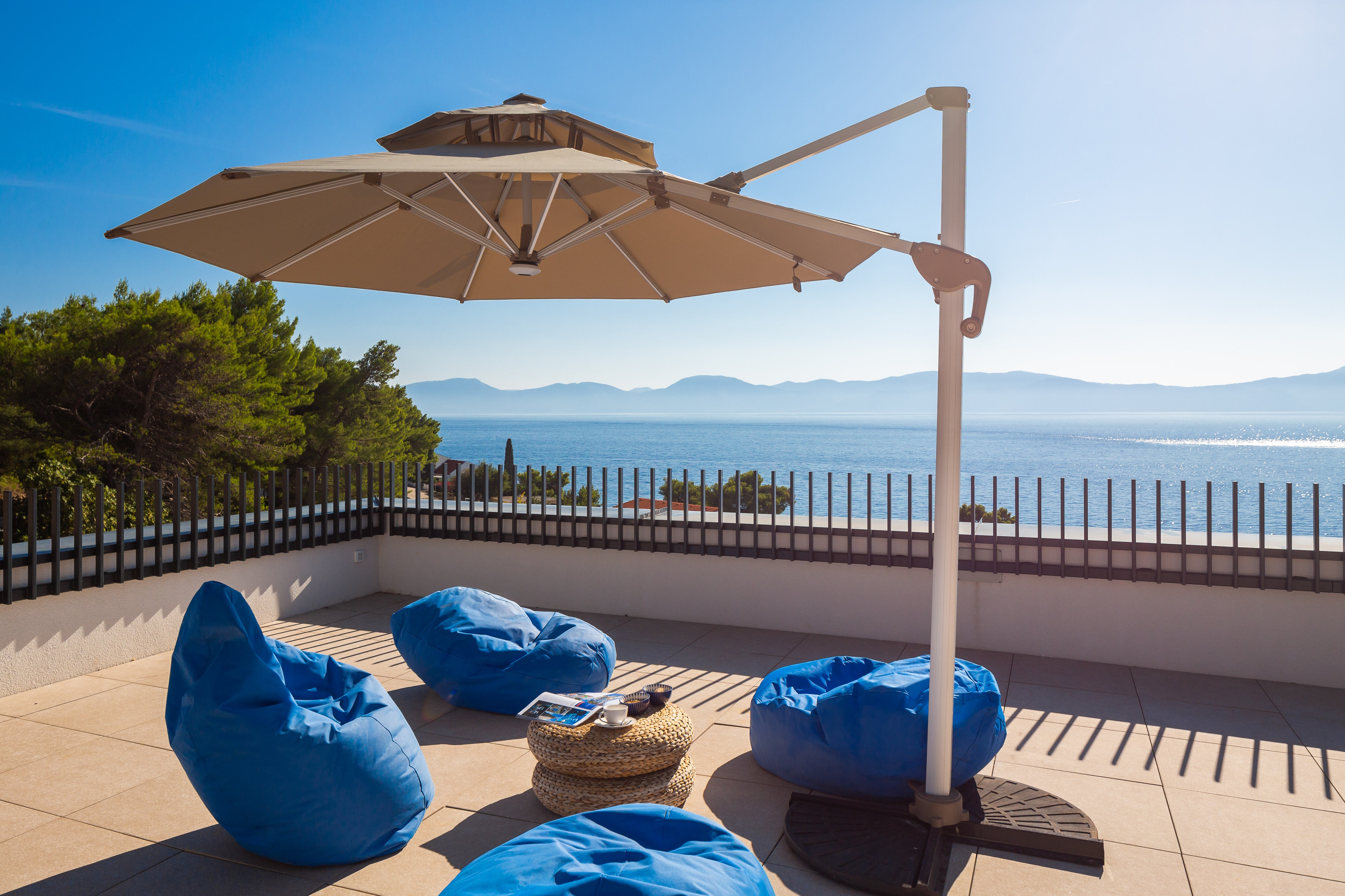 Three bedroom house with terrace and sea view Zaostrog, Makarska  K