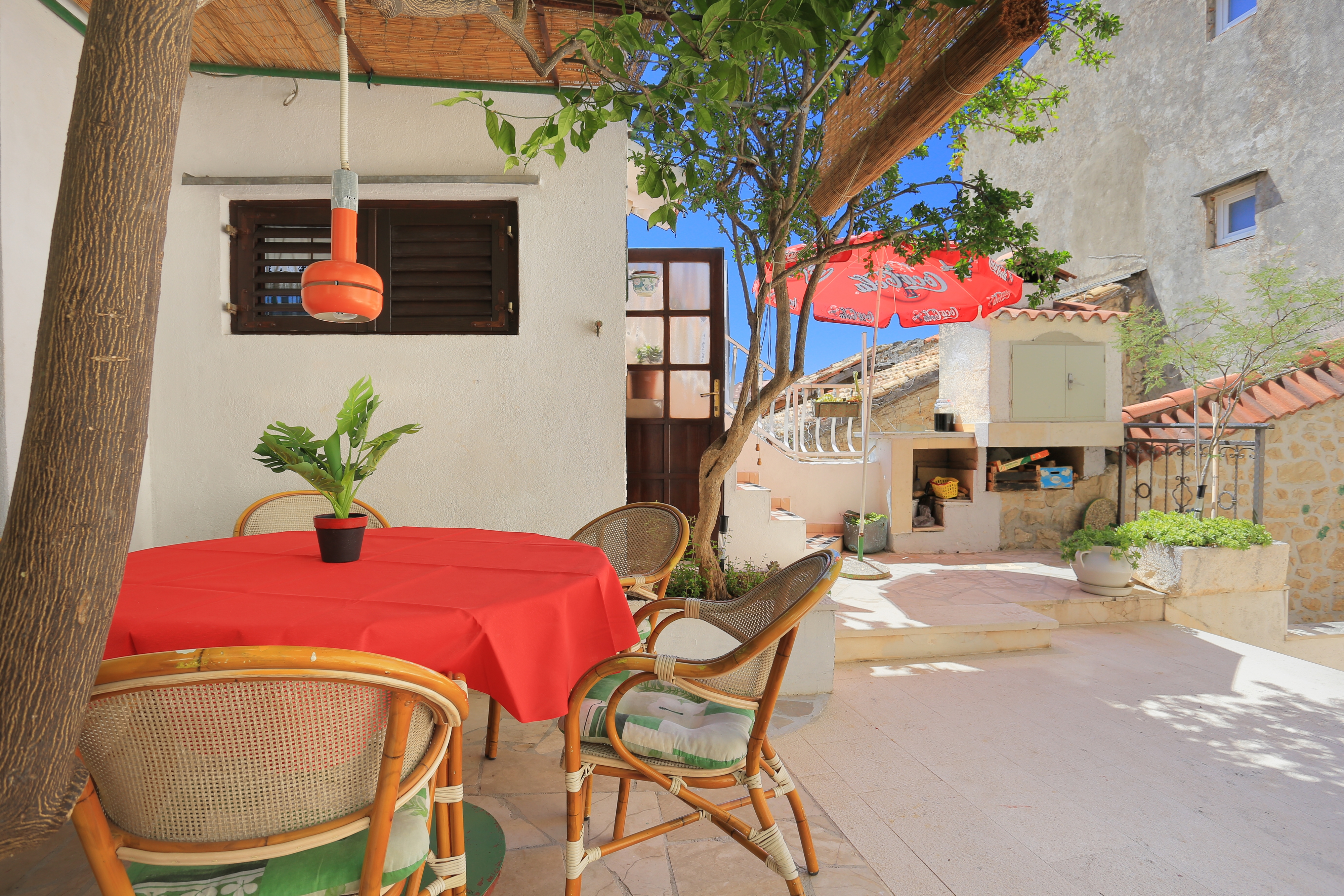 One bedroom apartment with terrace Makarska  A-a
