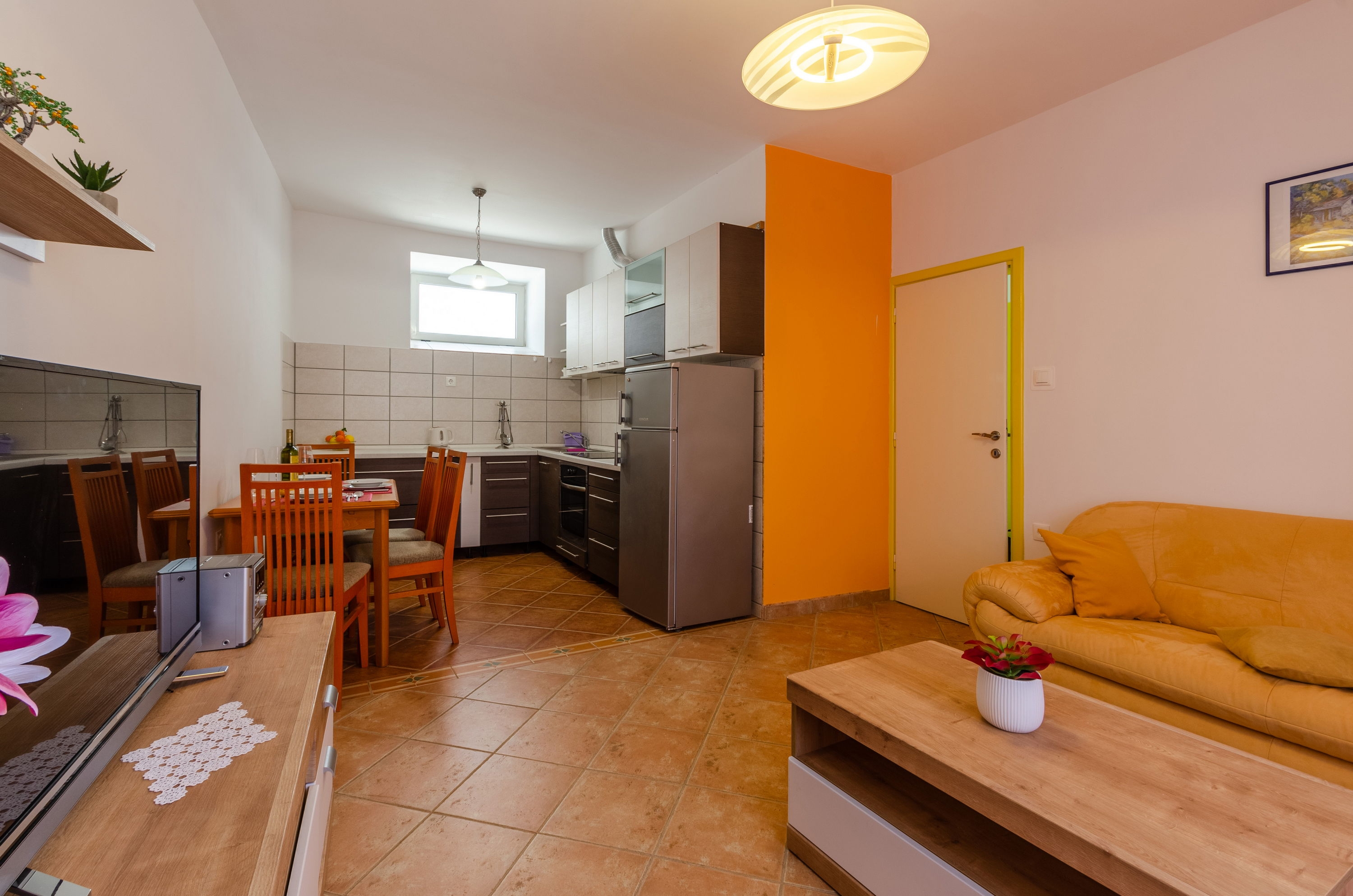 Dvosobna kuća s klimom Vela Luka, Korčula  K