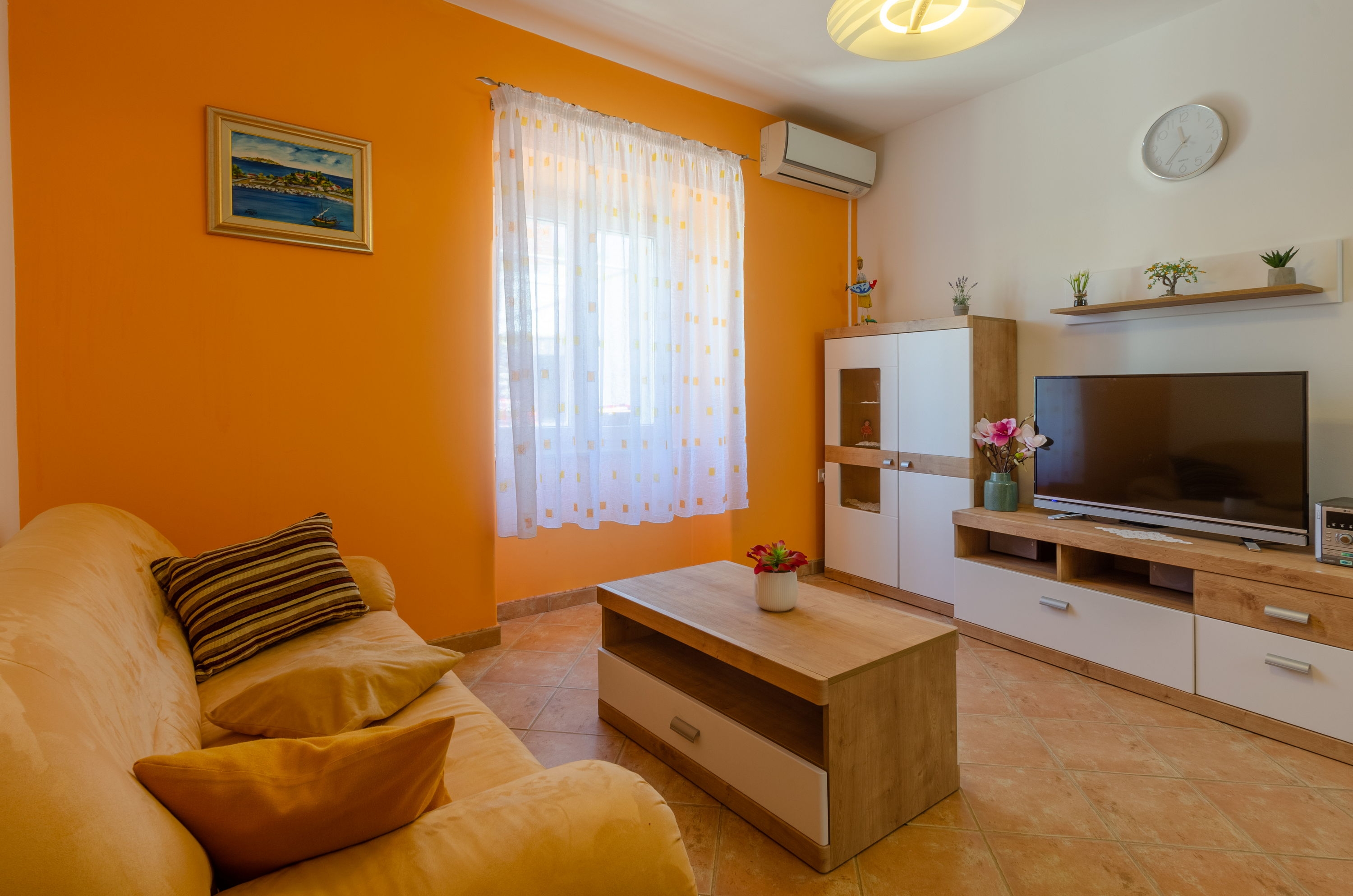 Dvosobna kuća s klimom Vela Luka, Korčula  K