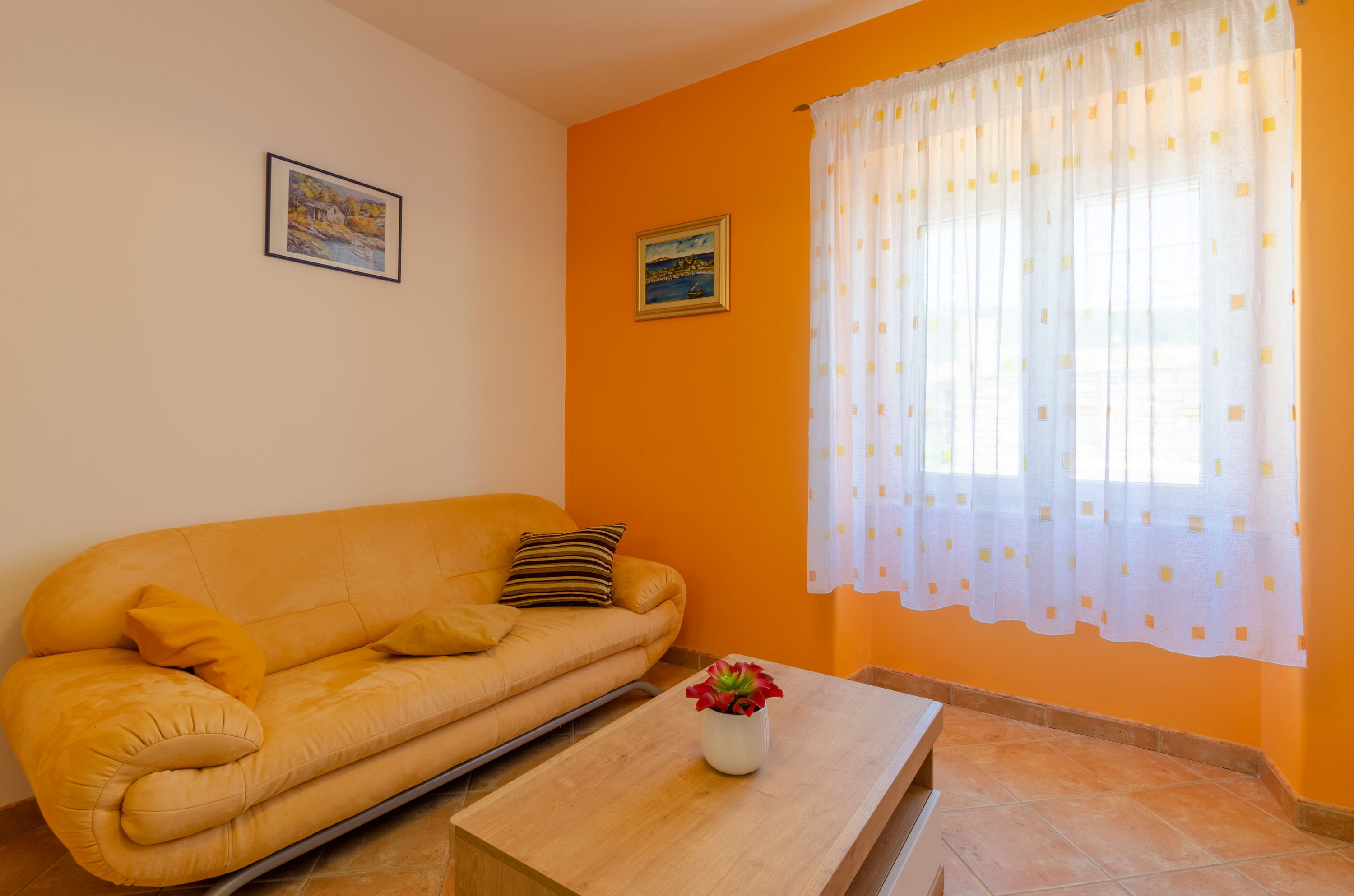 Dvosobna kuća s klimom Vela Luka, Korčula  K