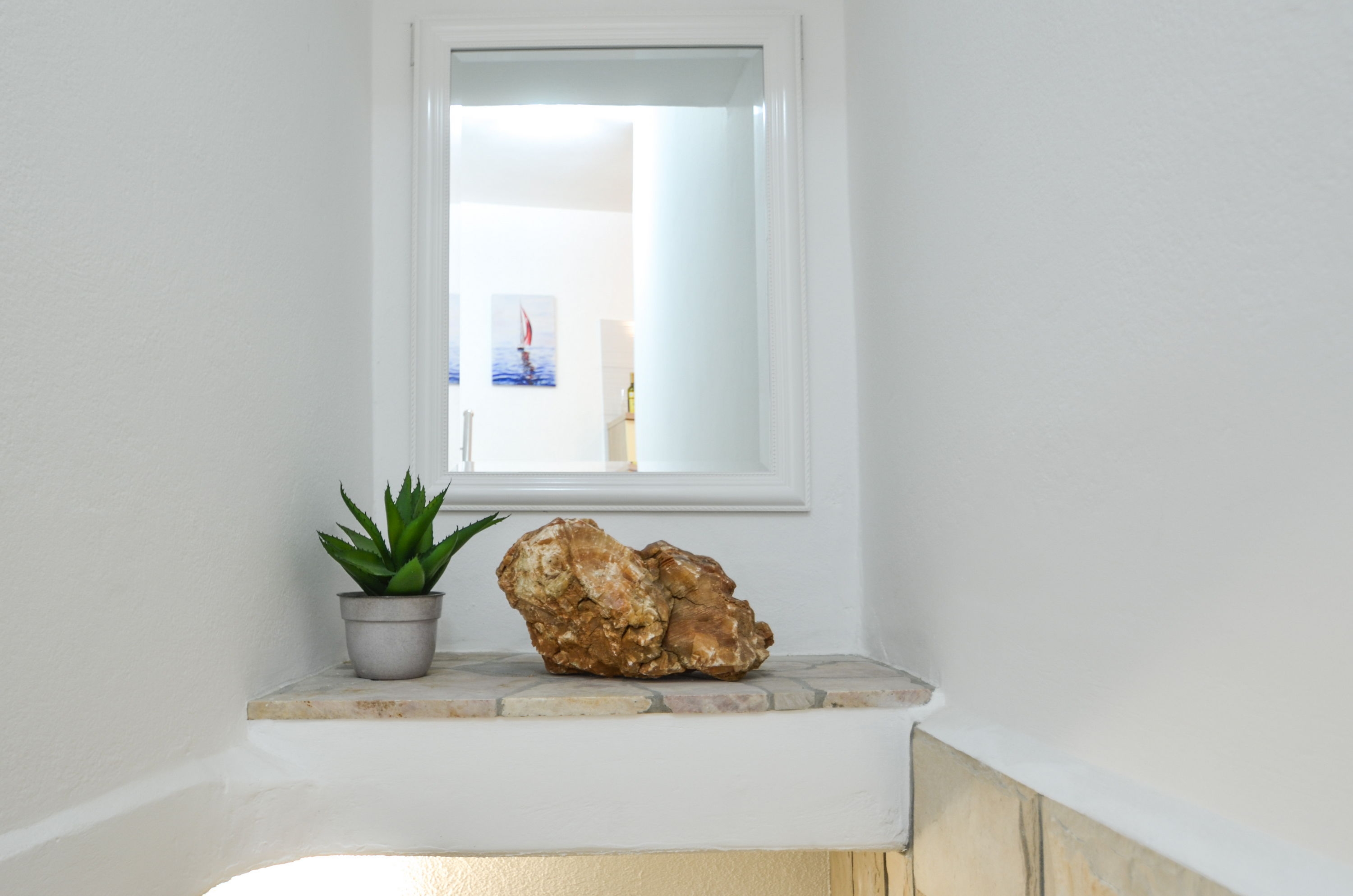 One bedroom house with terrace and sea view Zavalatica, Korčula  K