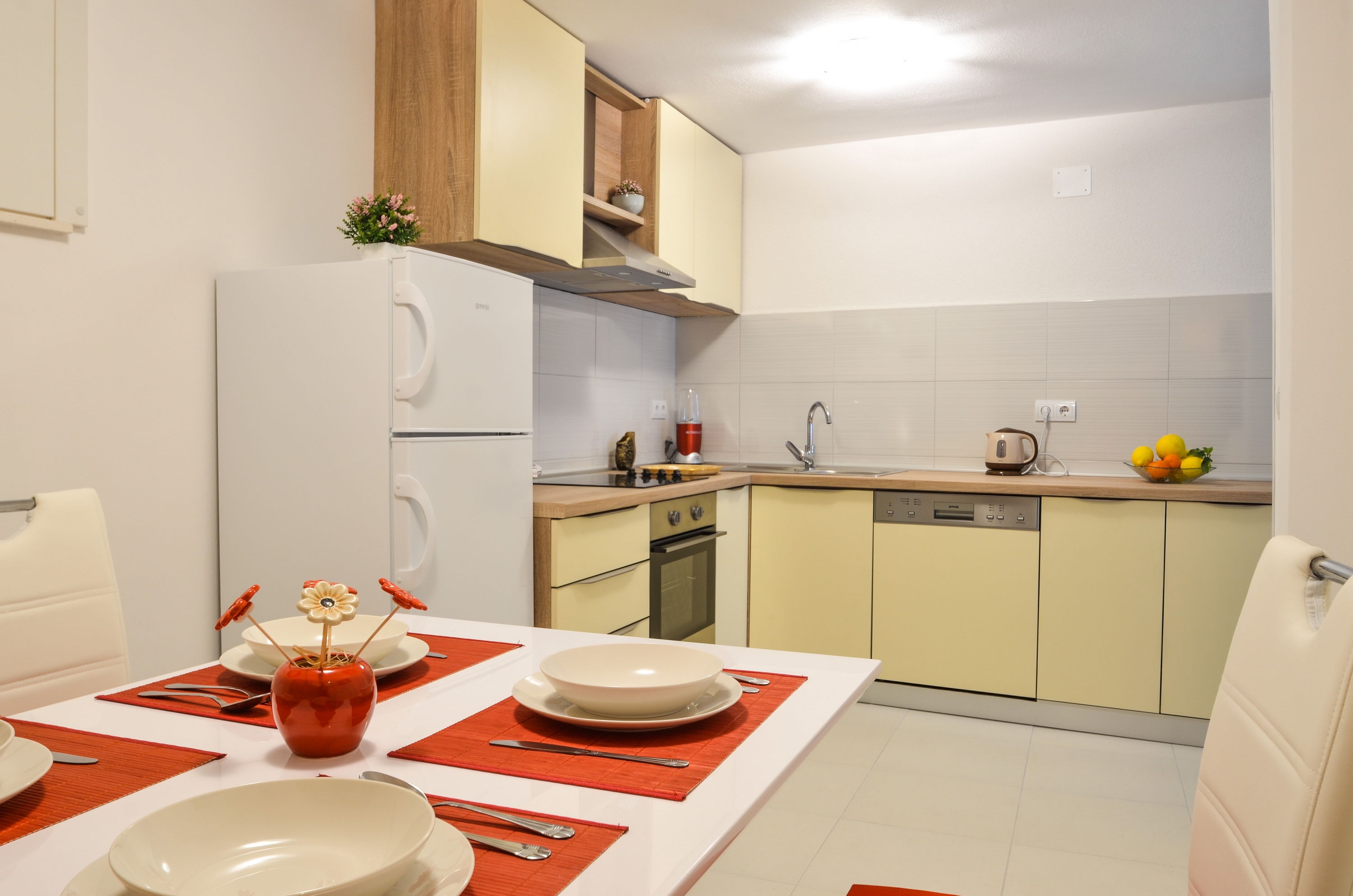 One bedroom house with terrace and sea view Zavalatica, Korčula  K