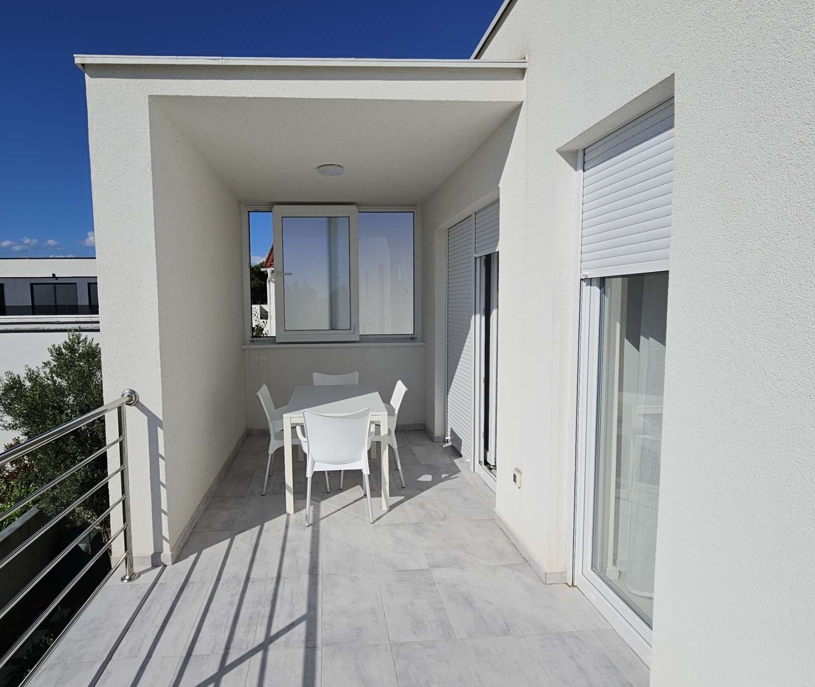 Two bedroom apartment with terrace Vrsi - Mulo, Zadar  A-b