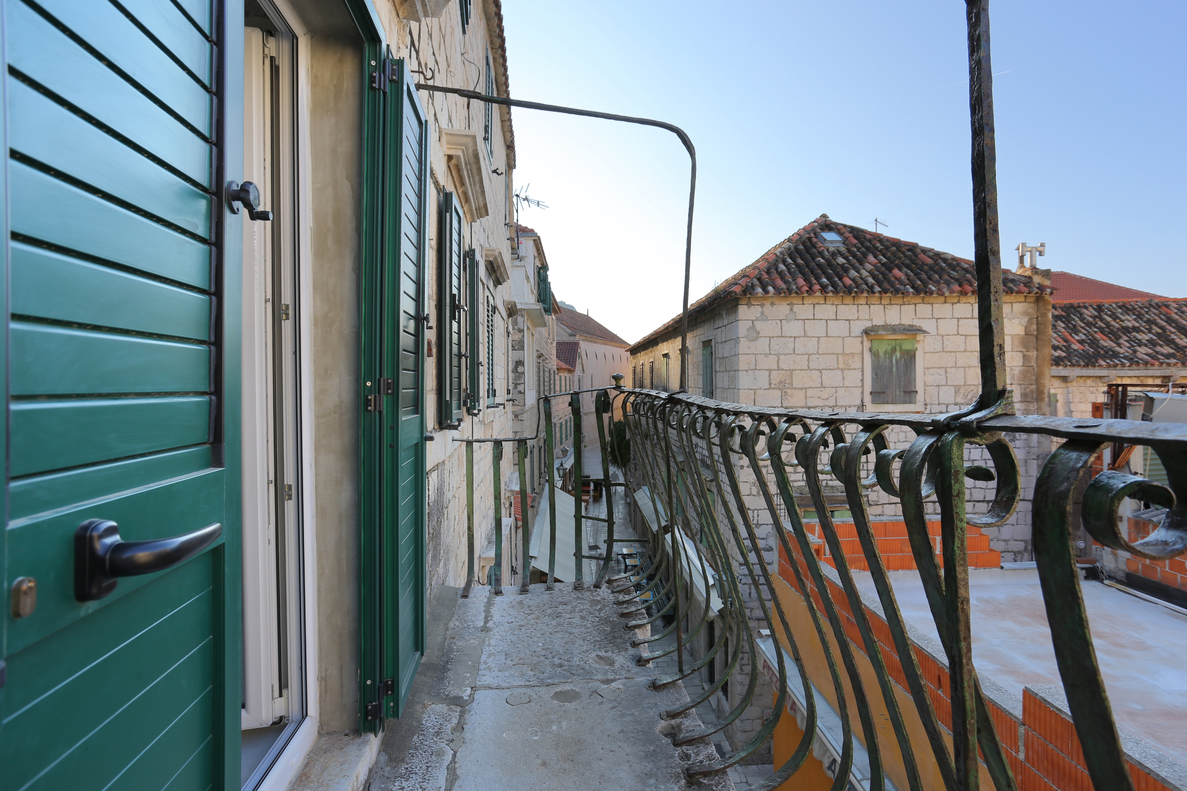 Two bedroom apartment with balcony Omiš  A-a