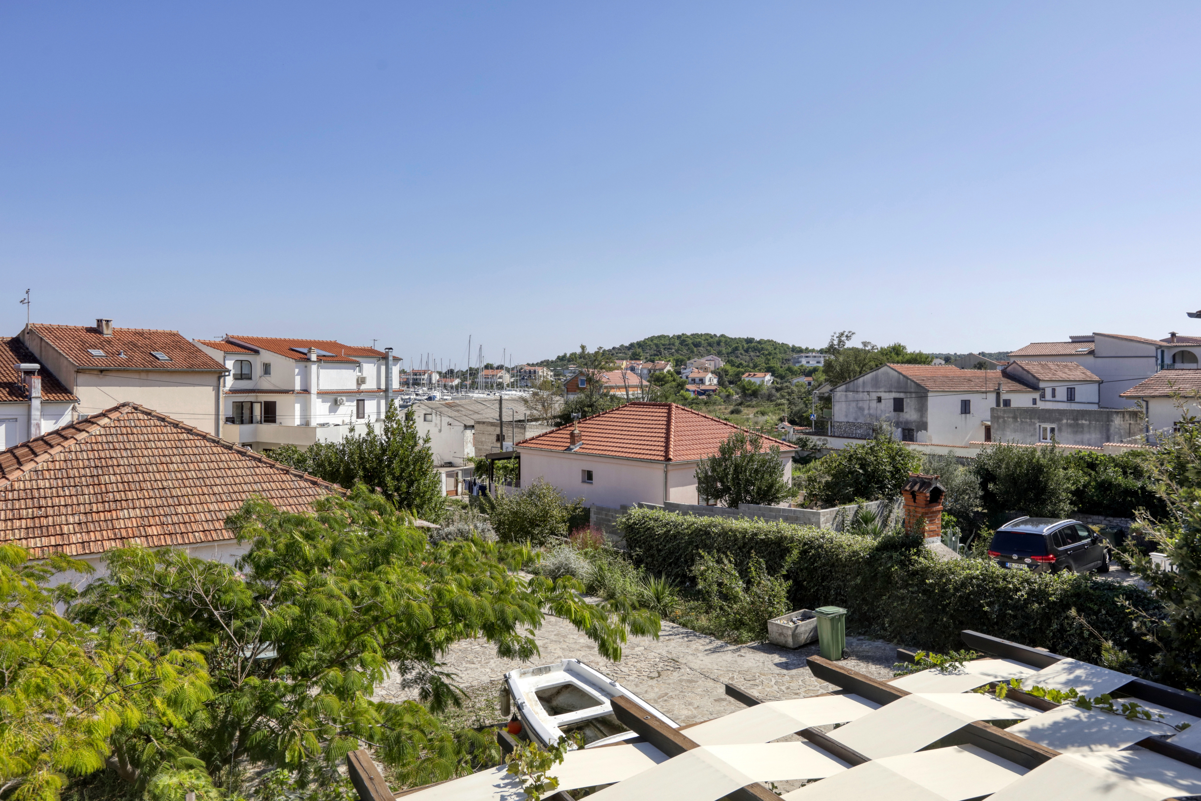 One bedroom apartment with terrace Jezera, Murter  A-a
