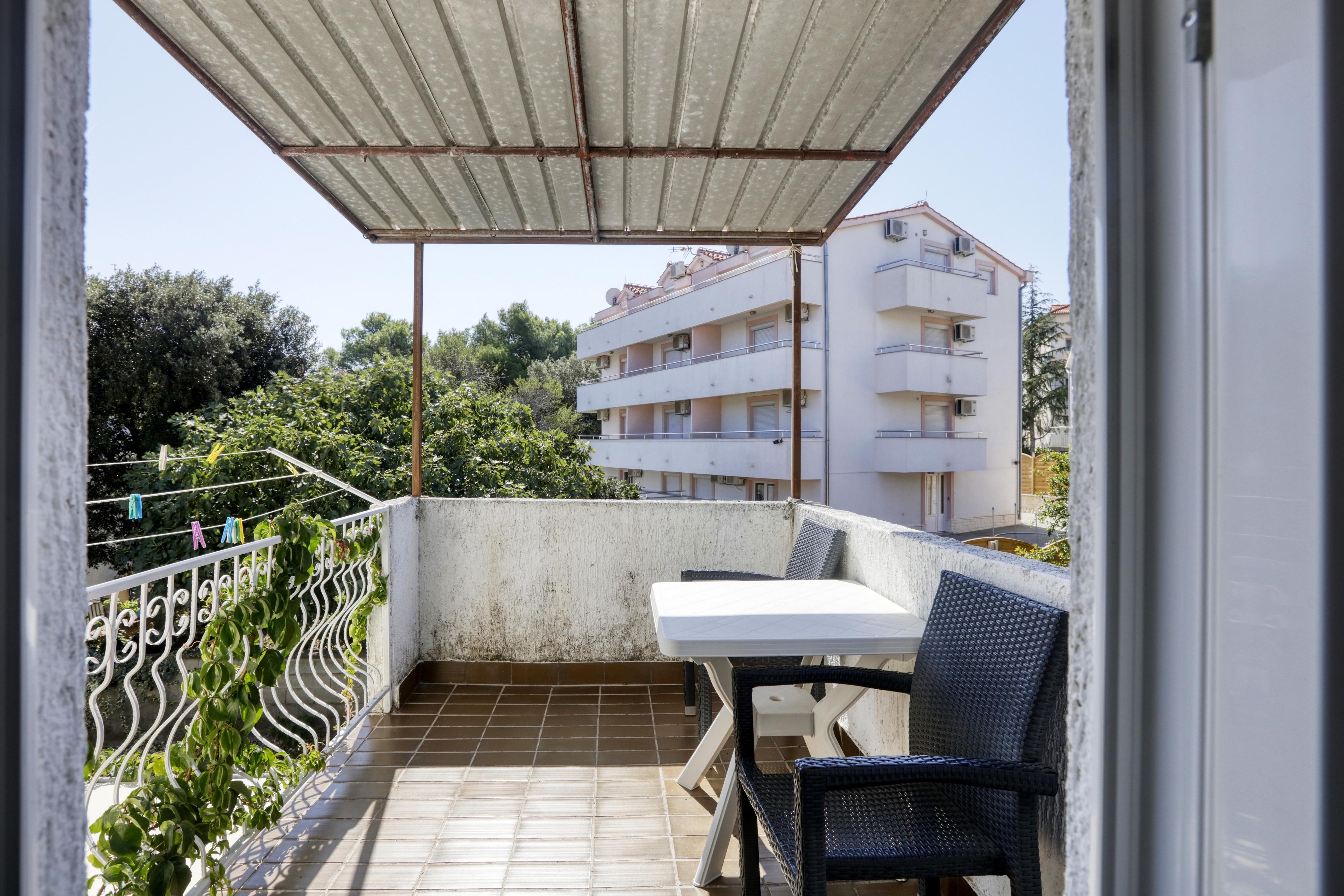 One bedroom apartment with terrace Jezera, Murter  A-b