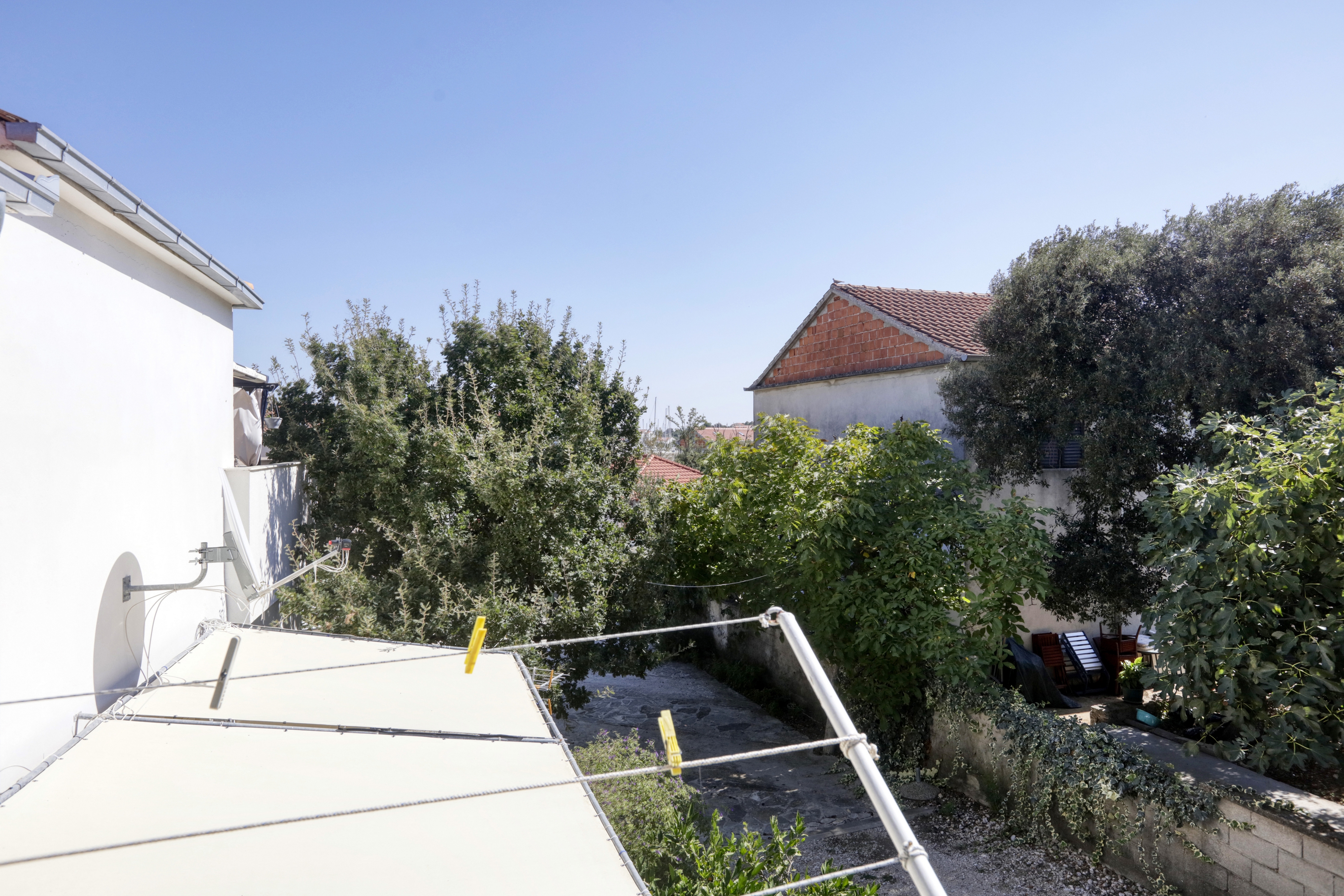 One bedroom apartment with terrace Jezera, Murter  A-b