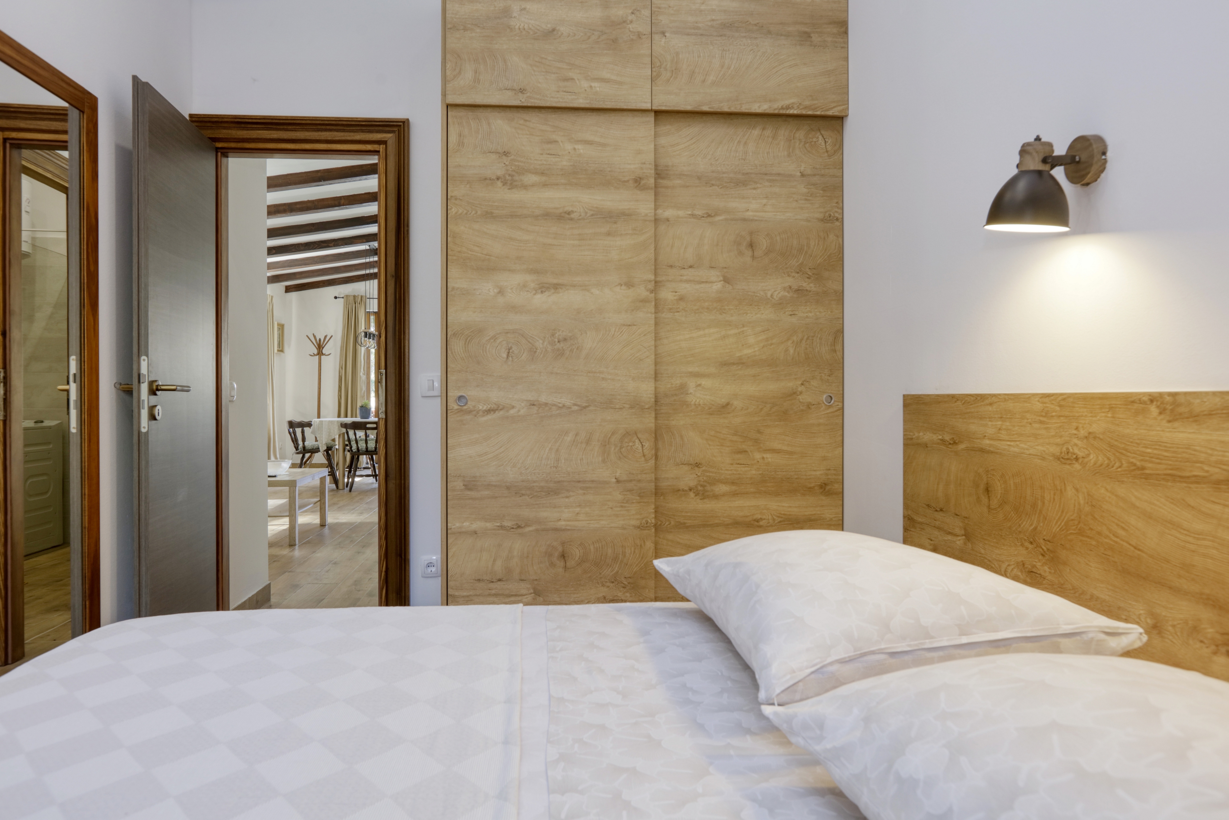 One bedroom apartment with terrace Jezera, Murter  A-d