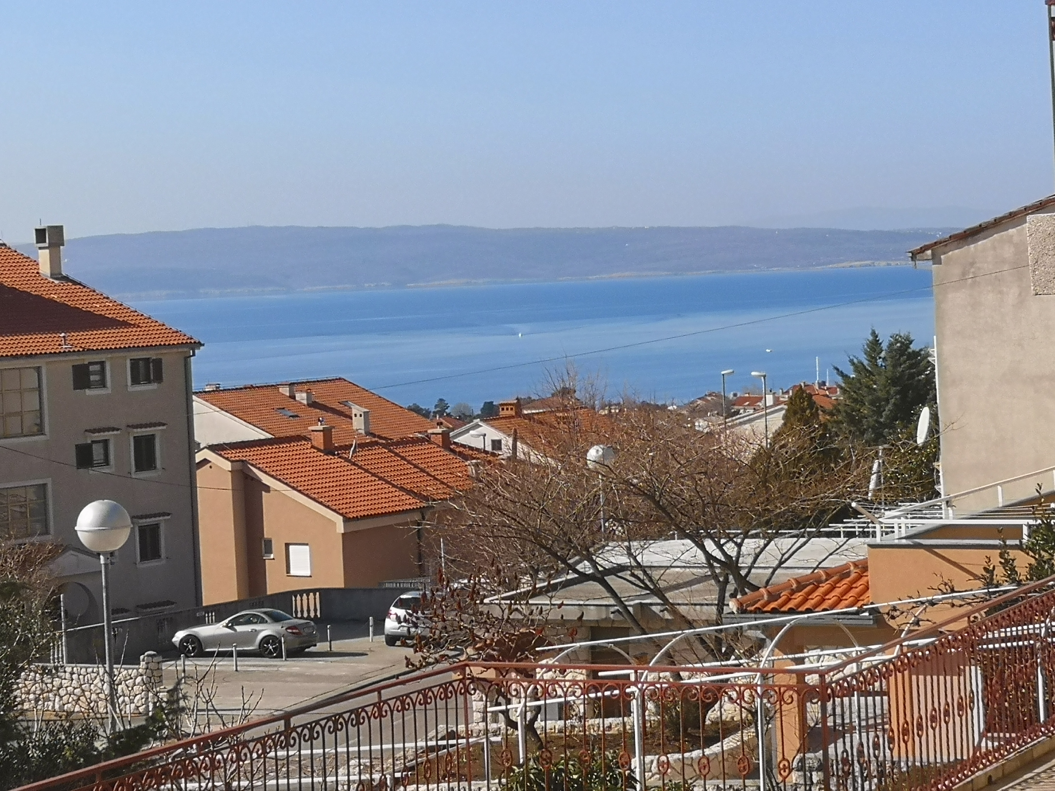 Three bedroom apartment with balcony and sea view Novi Vinodolski  A-a