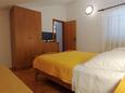 Rabac, Bedroom in the studio-apartment, (pet friendly) and WiFi.