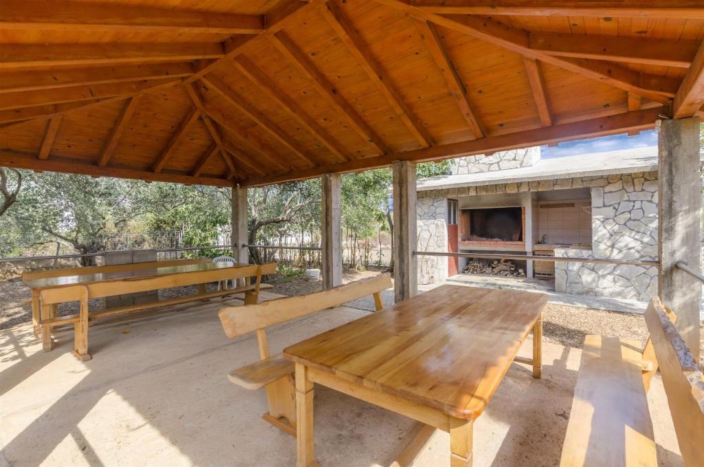 Two bedroom apartment with terrace Rogoznica (A-19064-c) Two bedroom apartment with terrace Rogoznica (A-19064-c)