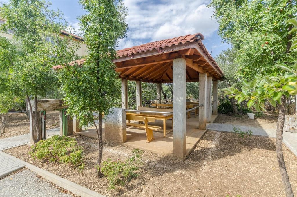 One bedroom apartment with terrace Rogoznica (A-19064-a) One bedroom apartment with terrace Rogoznica (A-19064-a)