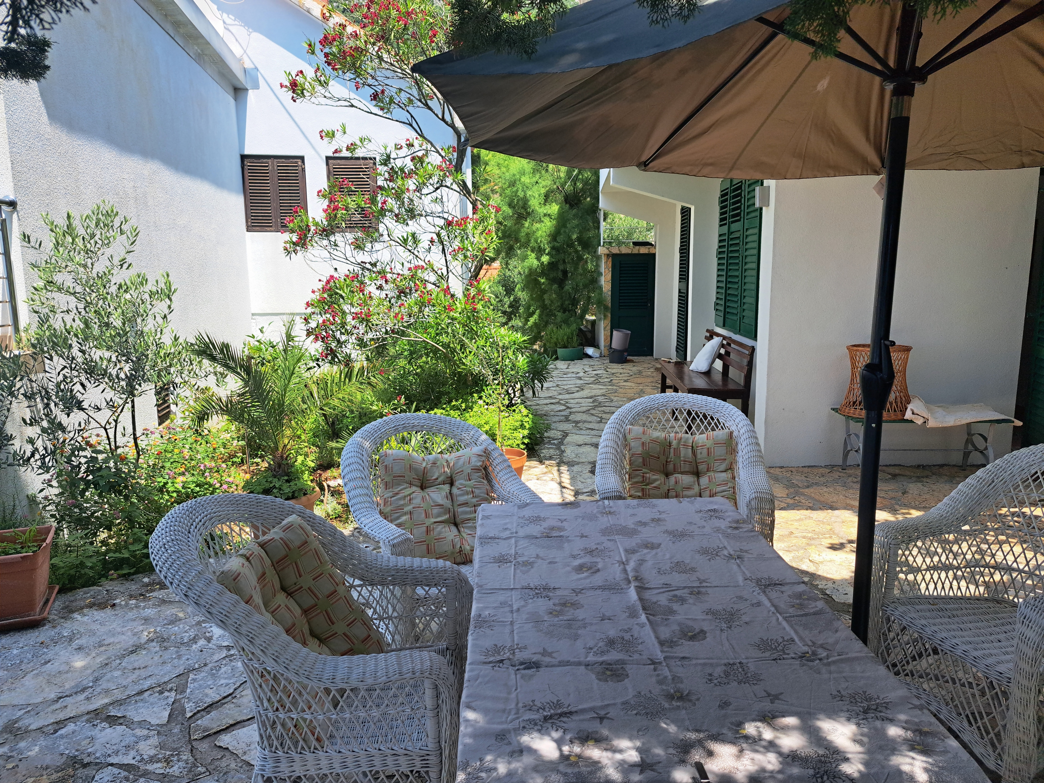 Three bedroom apartment near beach Podaca, Makarska  A-b