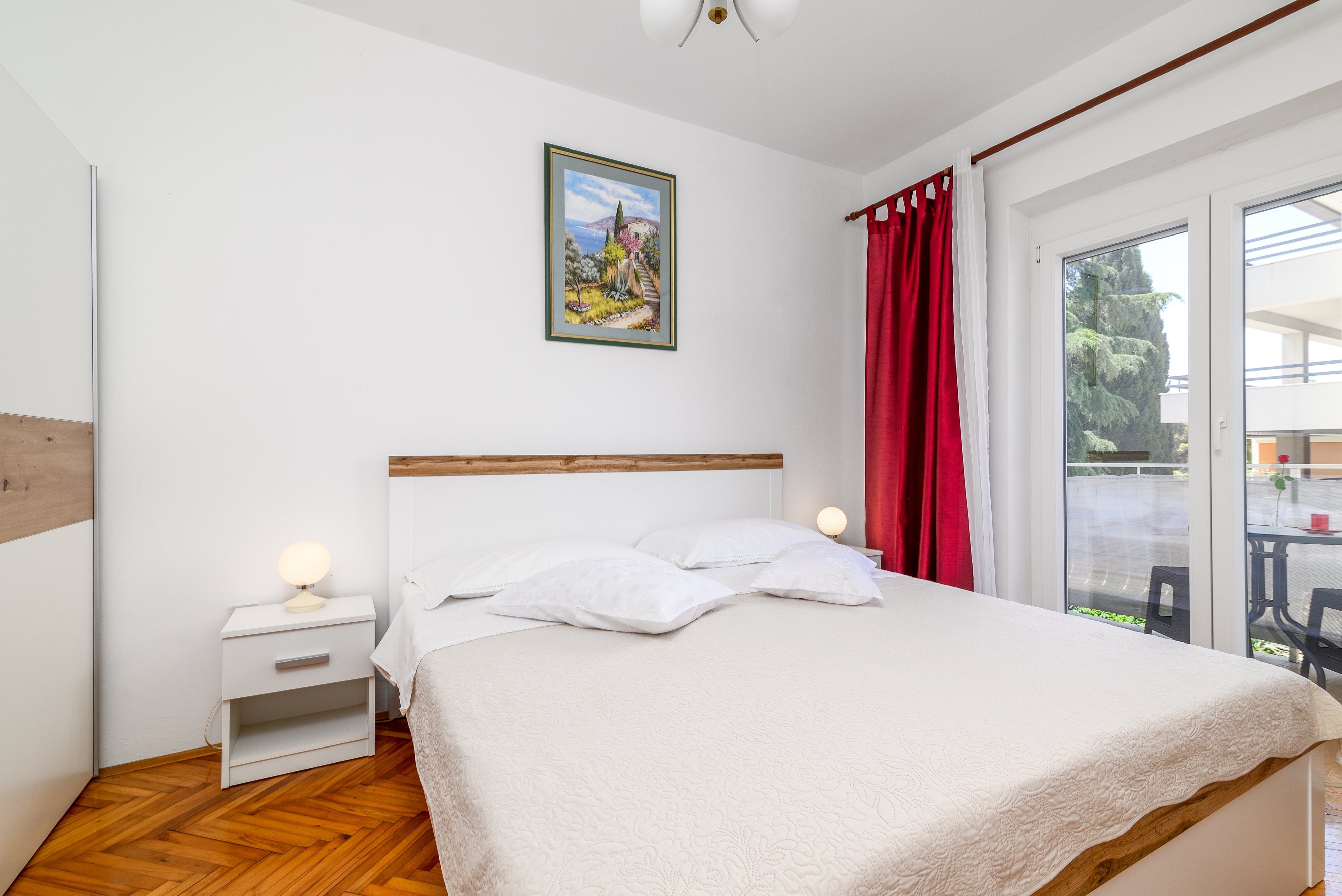 Two bedroom apartment with terrace Rovinj (A-19088-b)