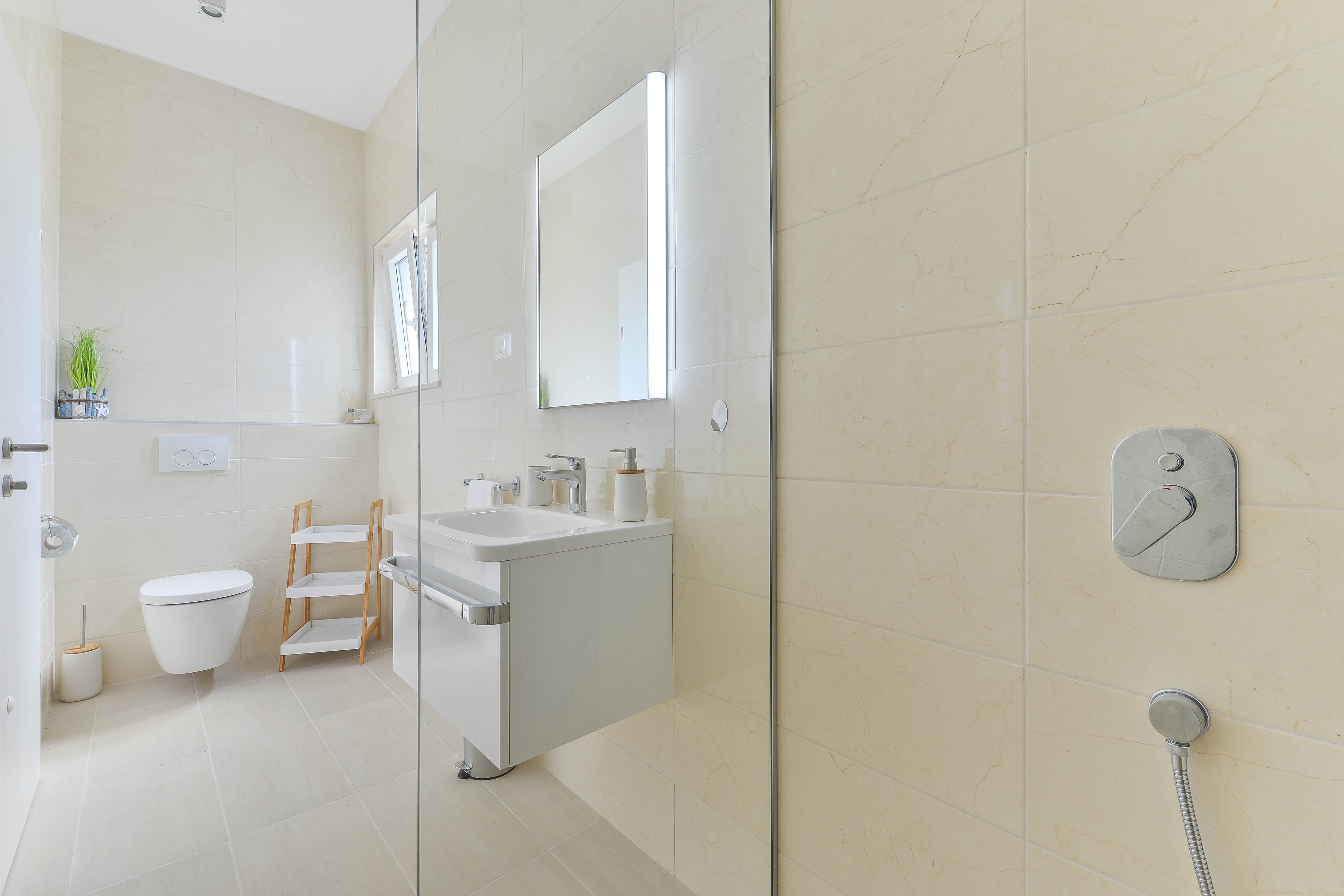Four bedroom house with terrace Vrsi - Mulo, Zadar  K