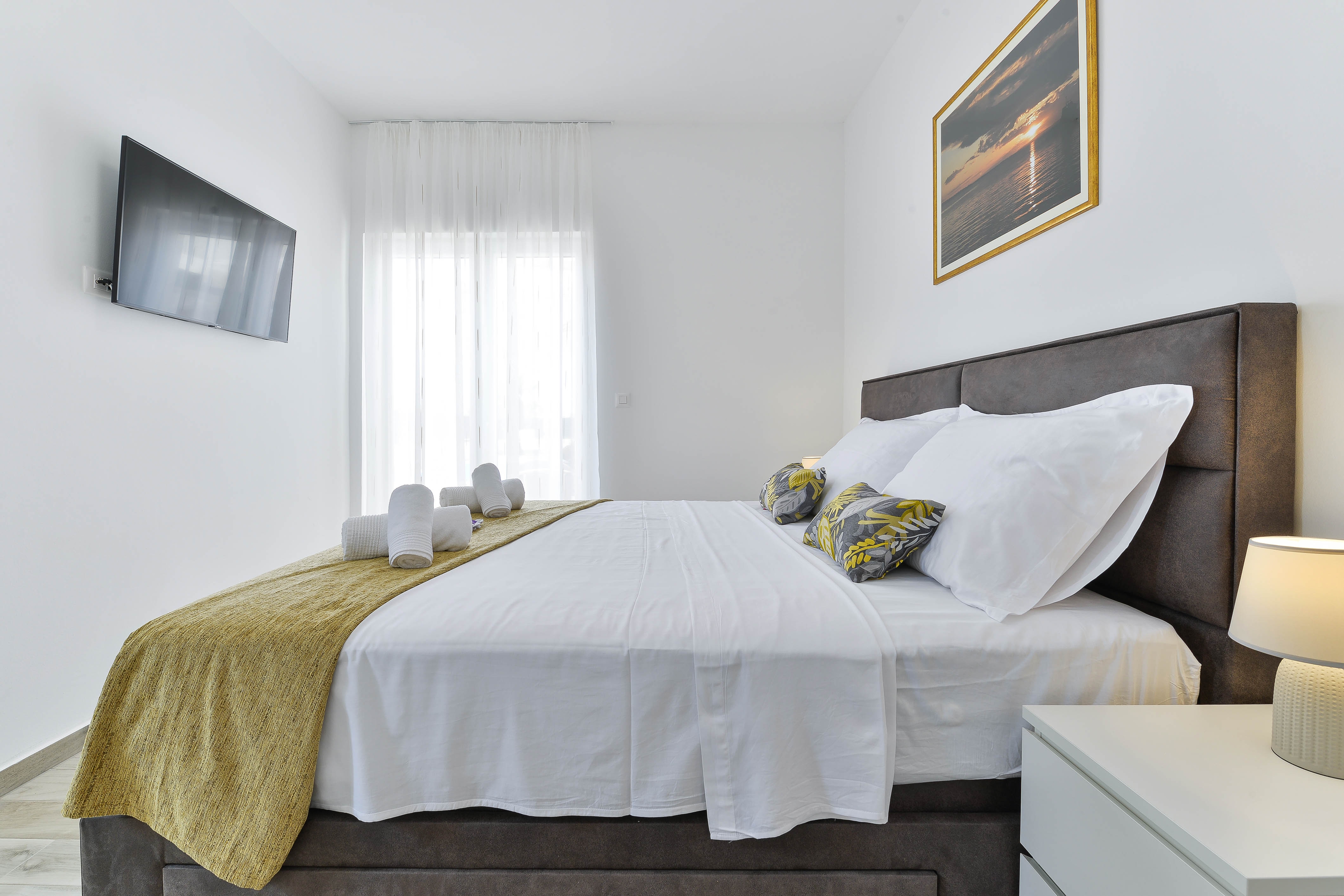 Four bedroom house with terrace Vrsi - Mulo, Zadar  K