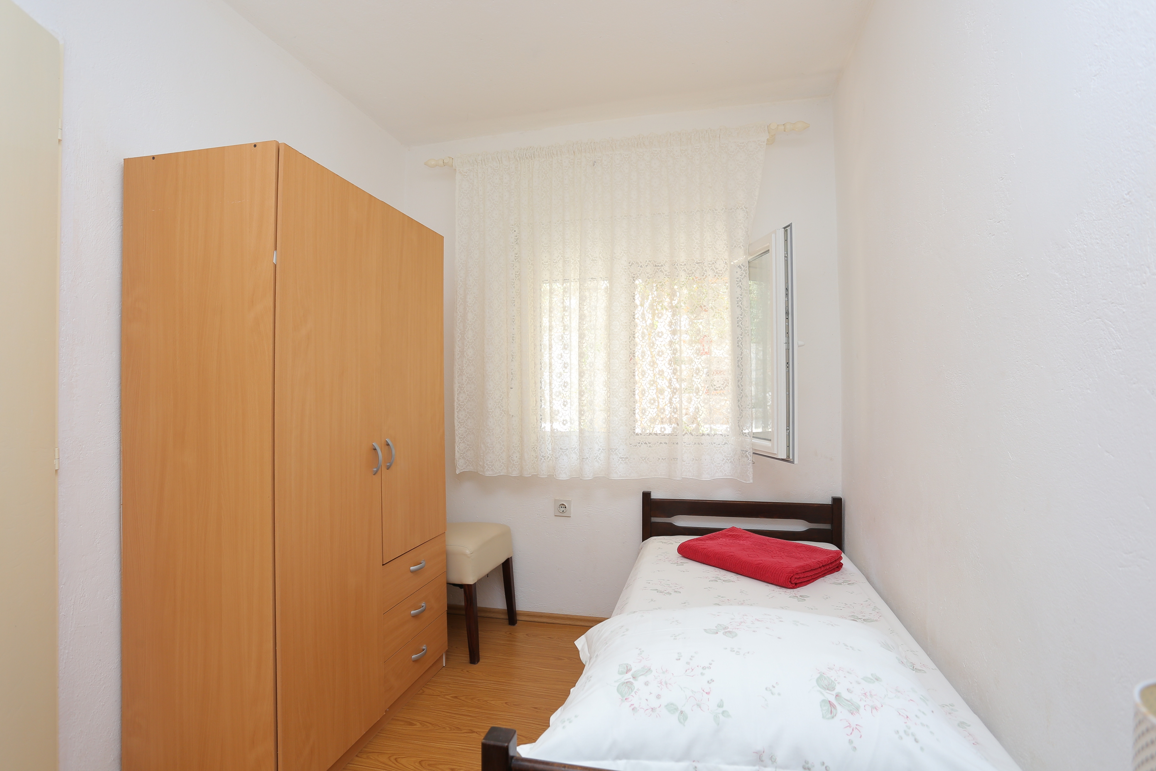 Two bedroom apartment with terrace Sevid, Trogir  A-a