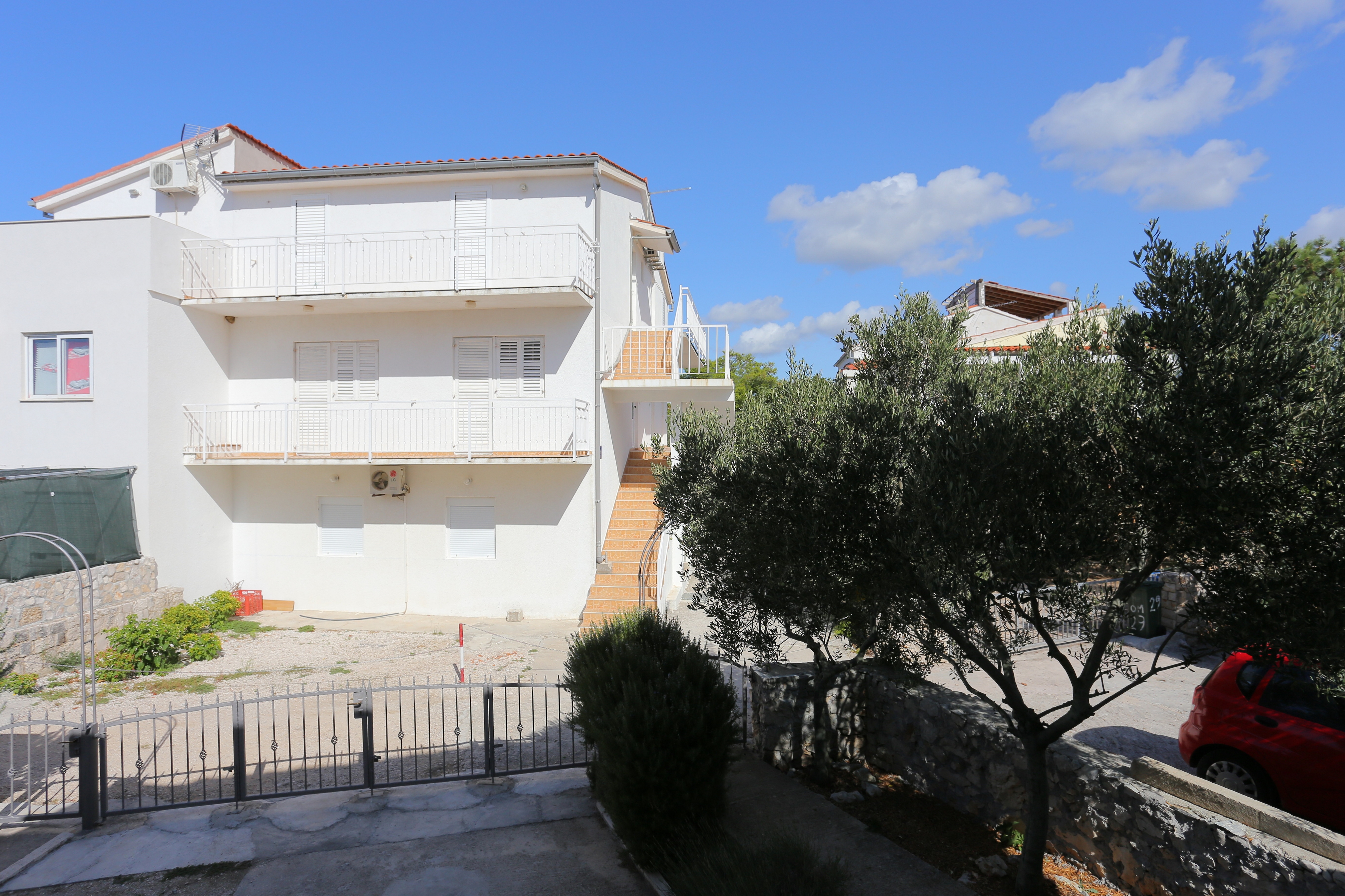 Two bedroom apartment with terrace Sevid, Trogir  A-a