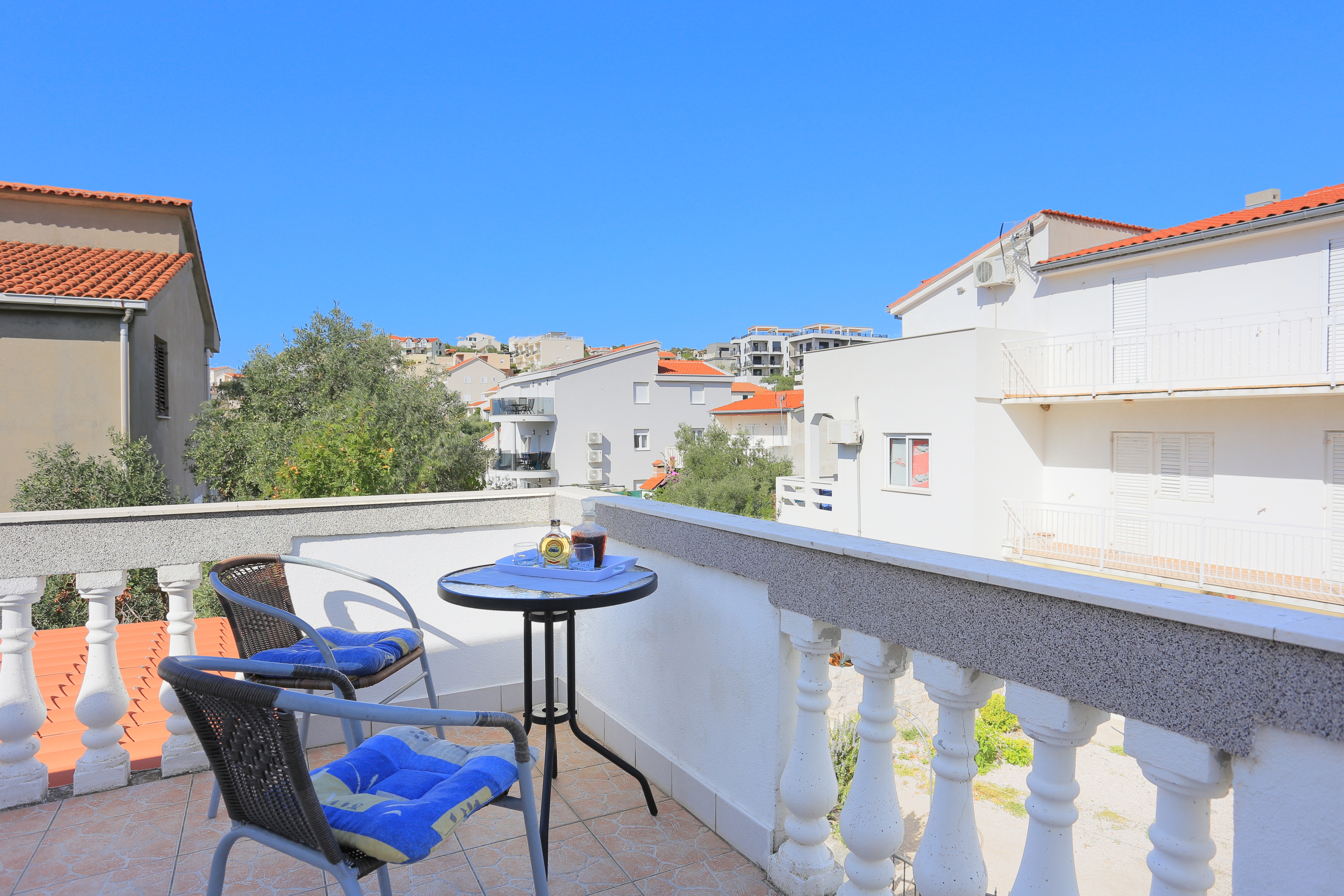 Two bedroom apartment with terrace and sea view Sevid, Trogir  A-b