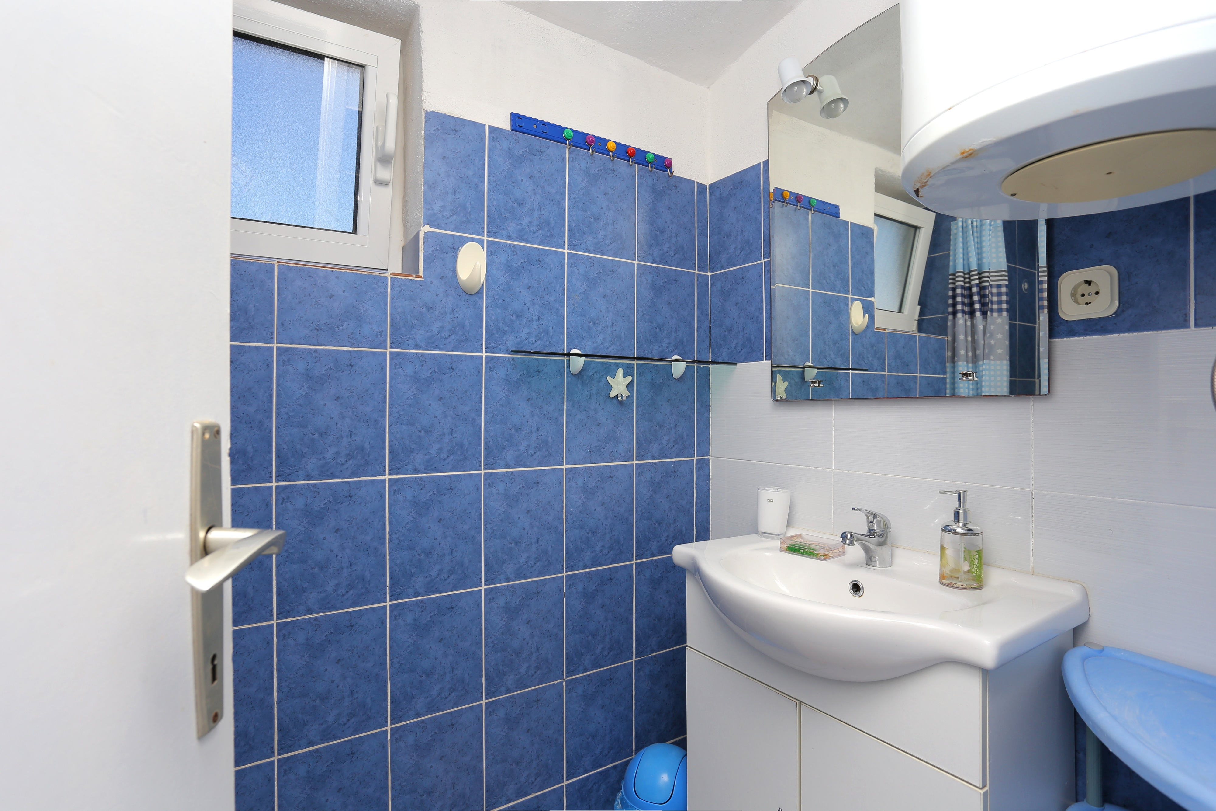 Two bedroom apartment with terrace and sea view Sevid, Trogir  A-b