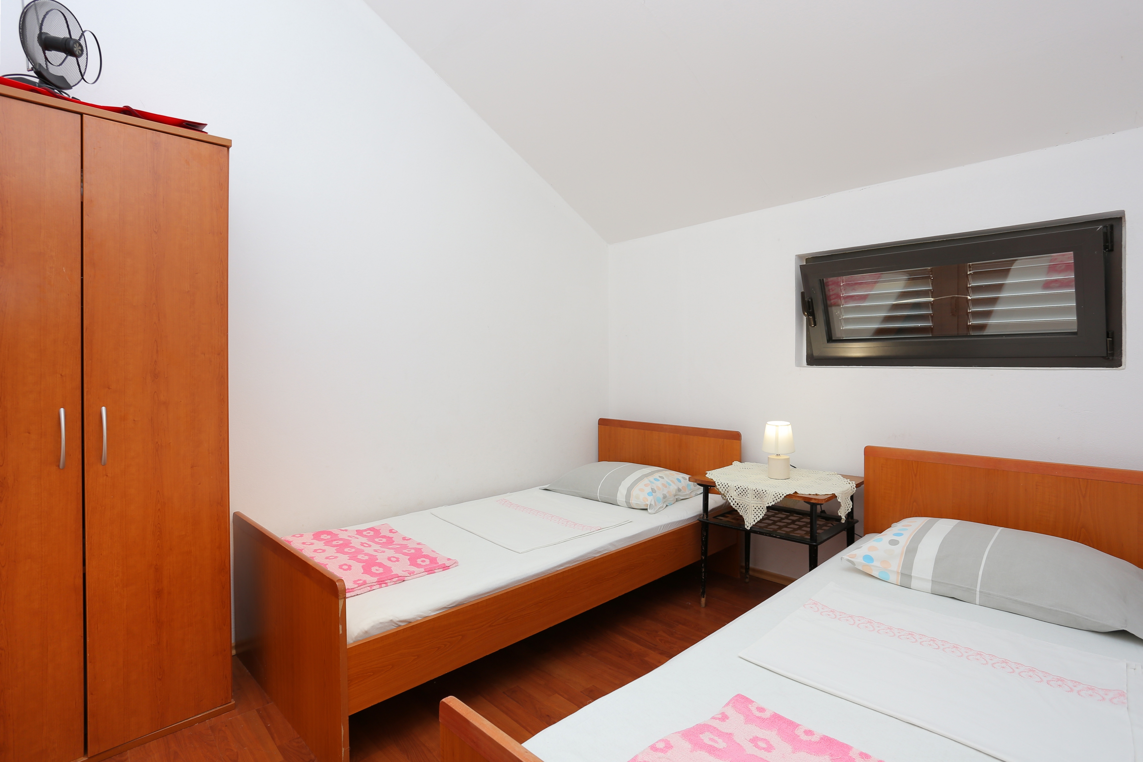 Two bedroom apartment near beach Grebaštica, Šibenik  A-b
