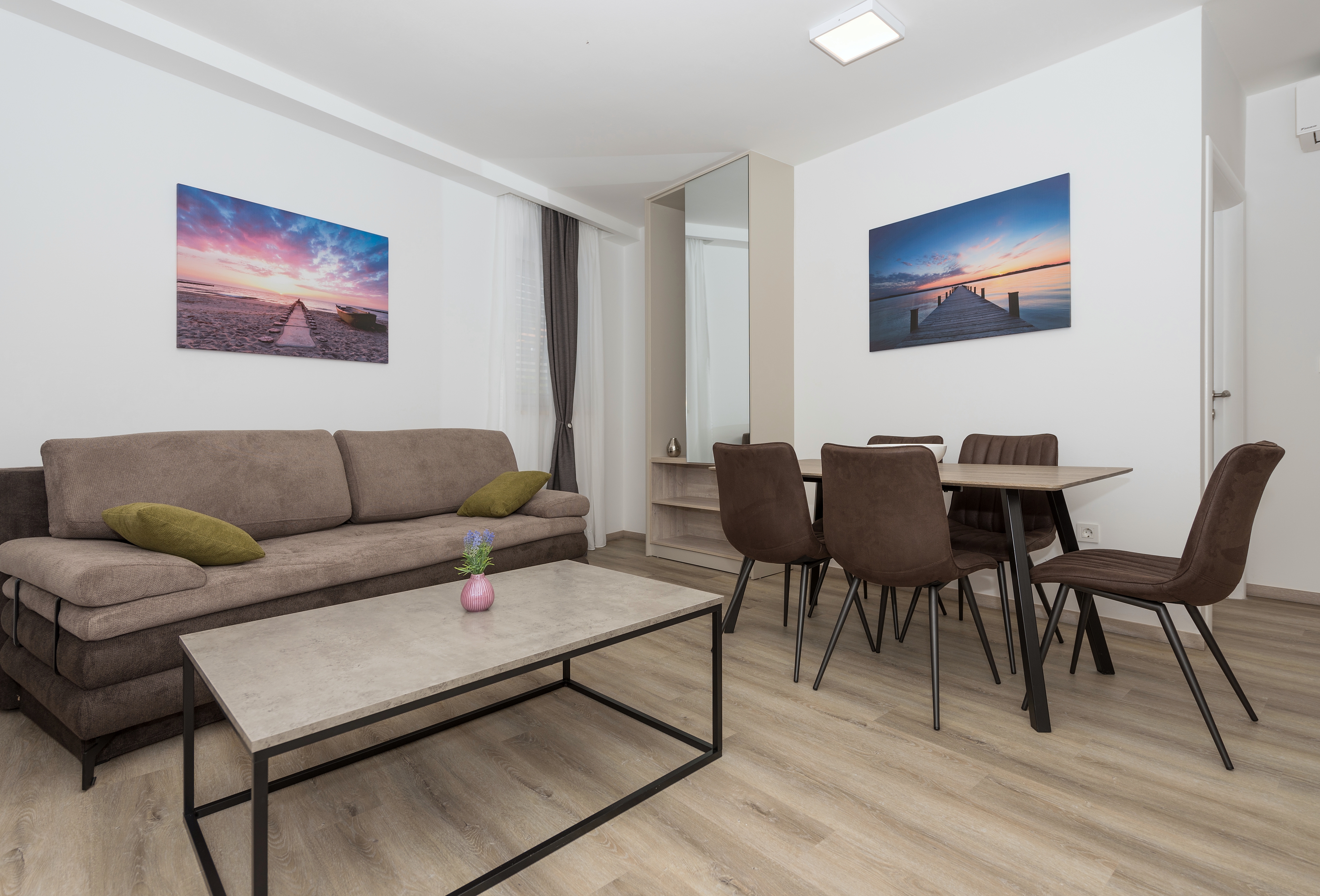 Two bedroom apartment with terrace Makarska  A-a