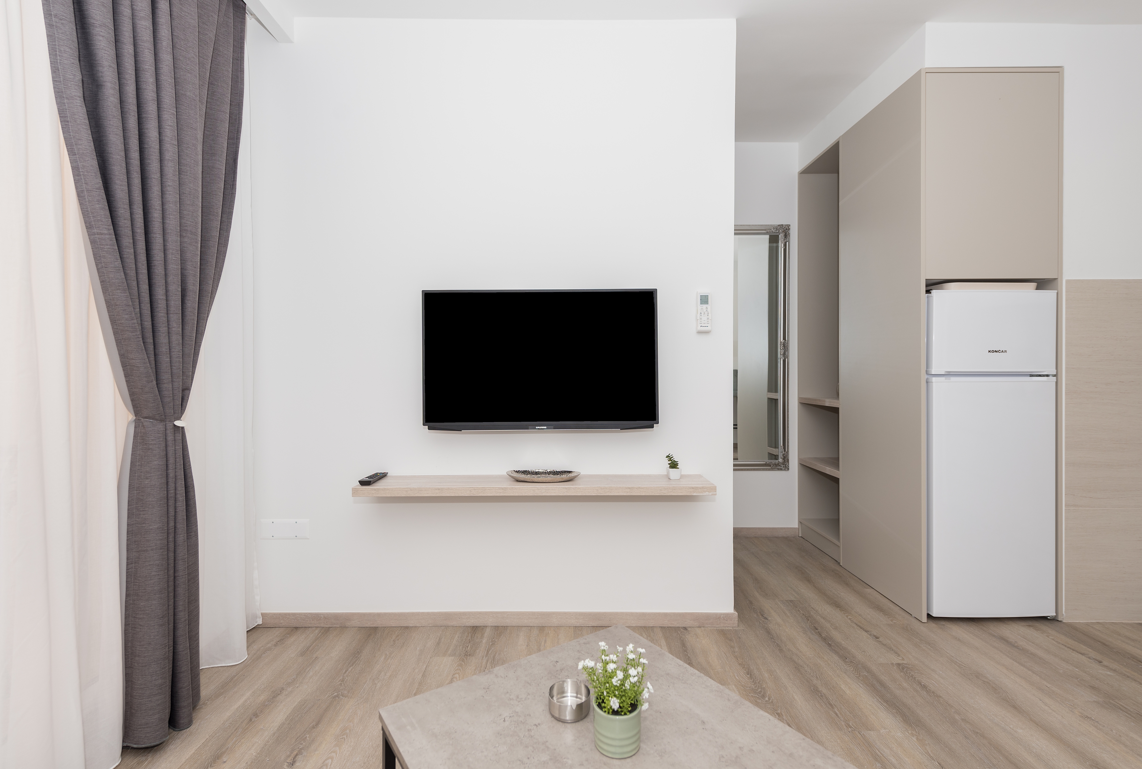 One bedroom apartment with terrace Makarska  A-b