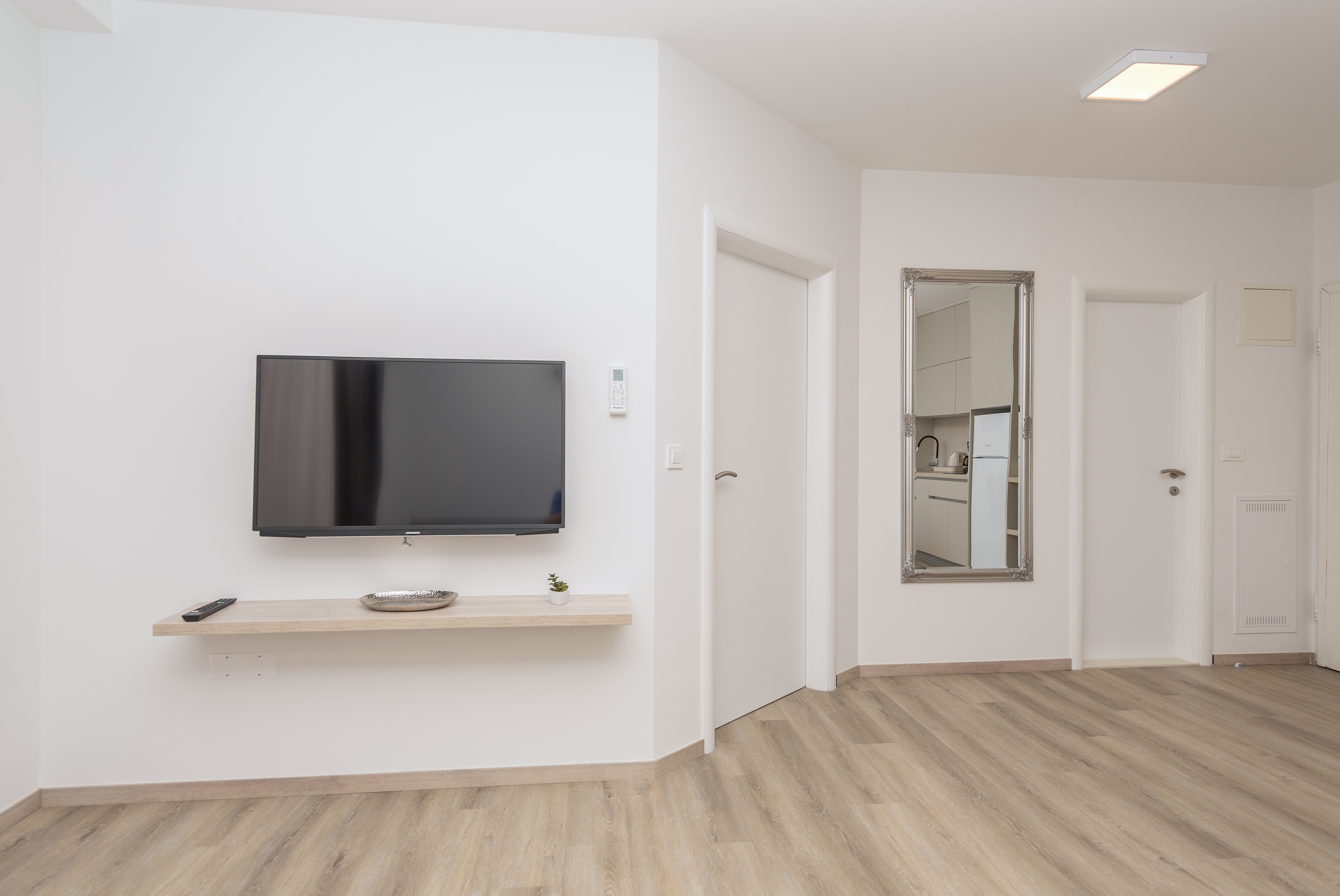 One bedroom apartment with terrace Makarska  A-c