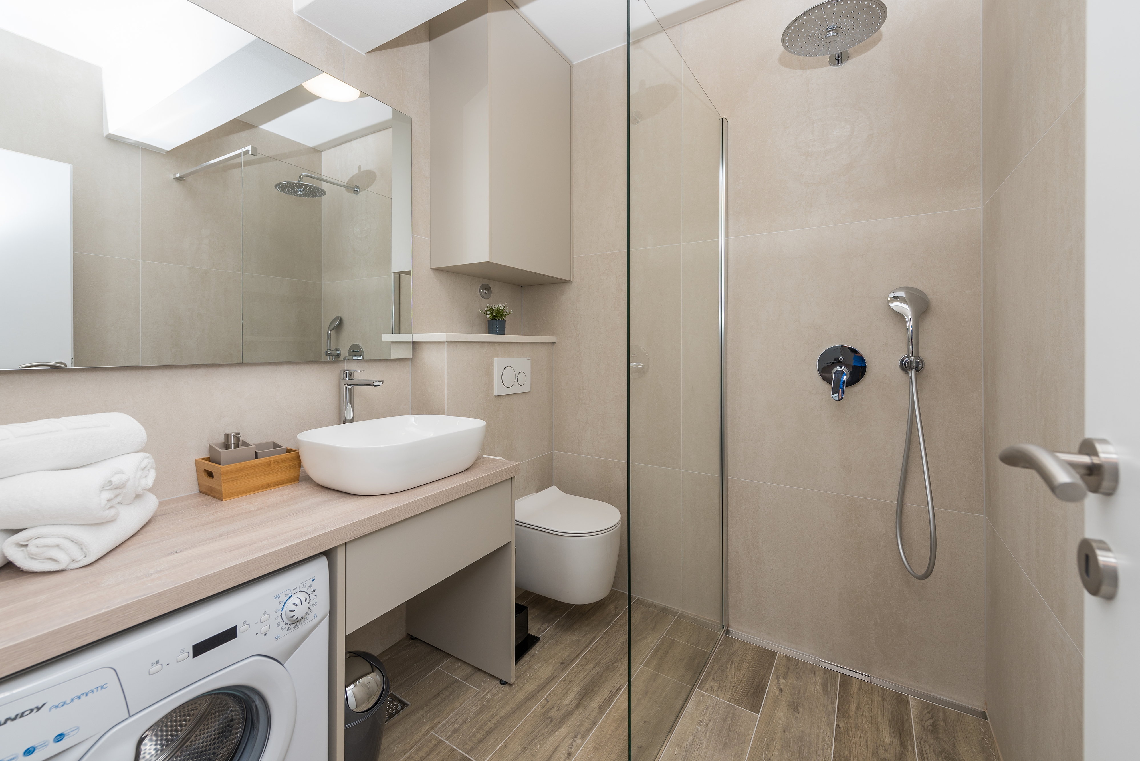 One bedroom apartment with terrace Makarska  A-d